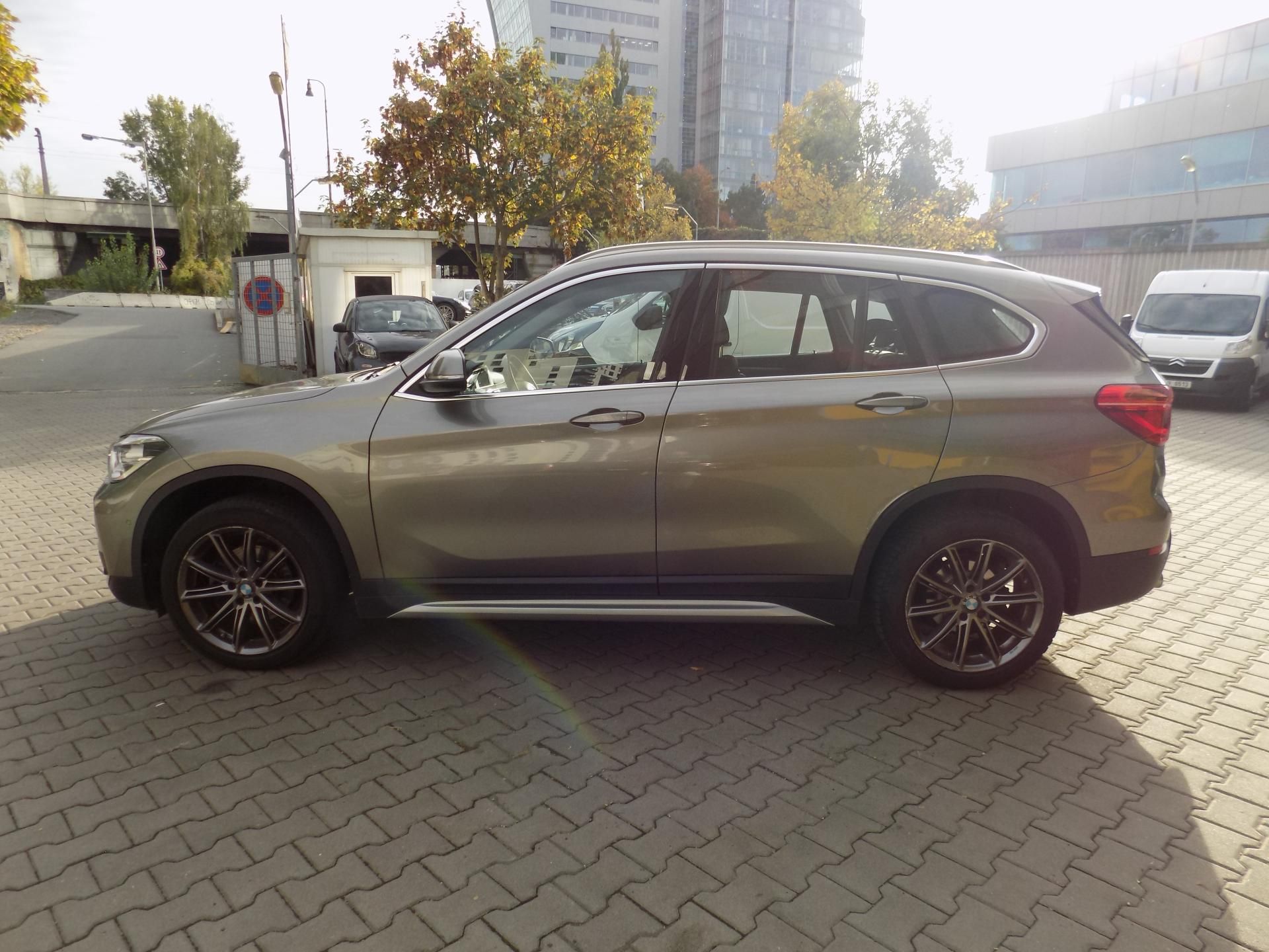 BMW X1, 18D X Drive - fotka 4