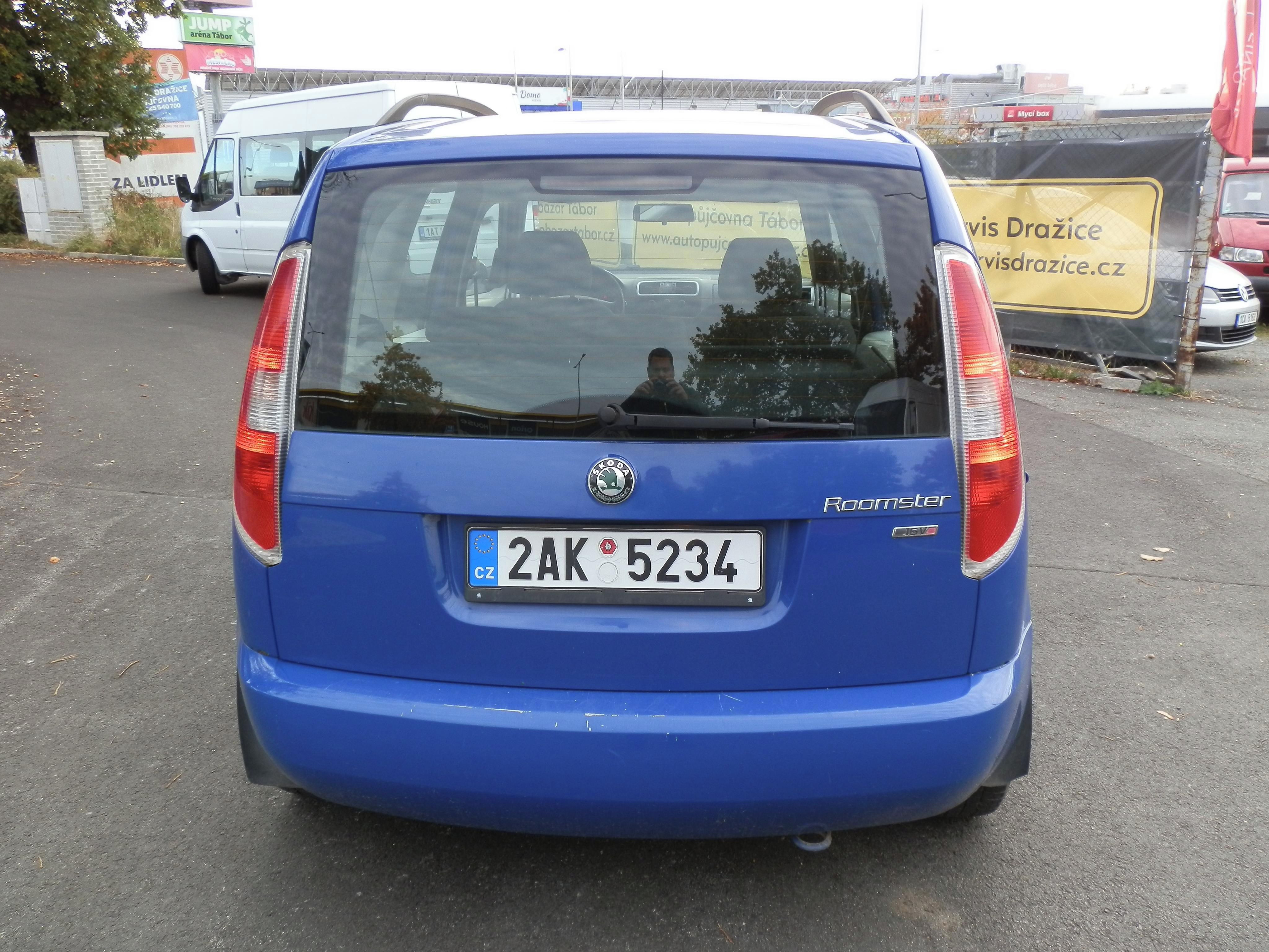 Škoda Roomster, 1,6i - fotka 6