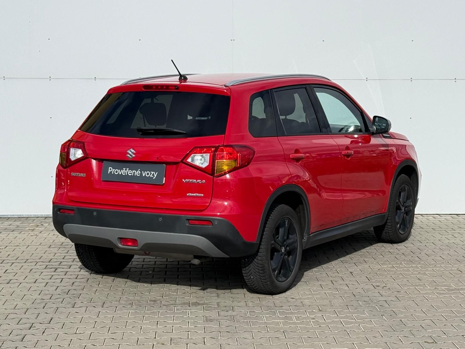 Suzuki Vitara, 1,4 BoosterJet S ALLGRIP - fotka 2