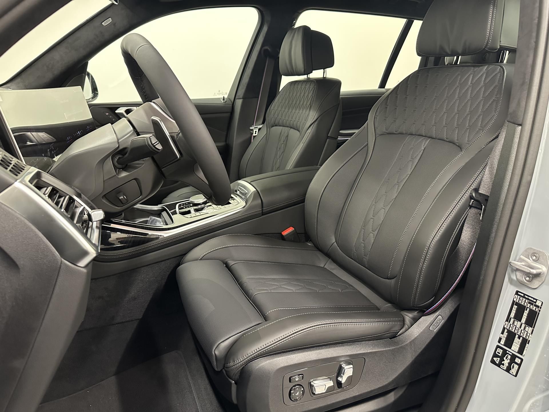 BMW X7, X7 xDrive40d - fotka 6