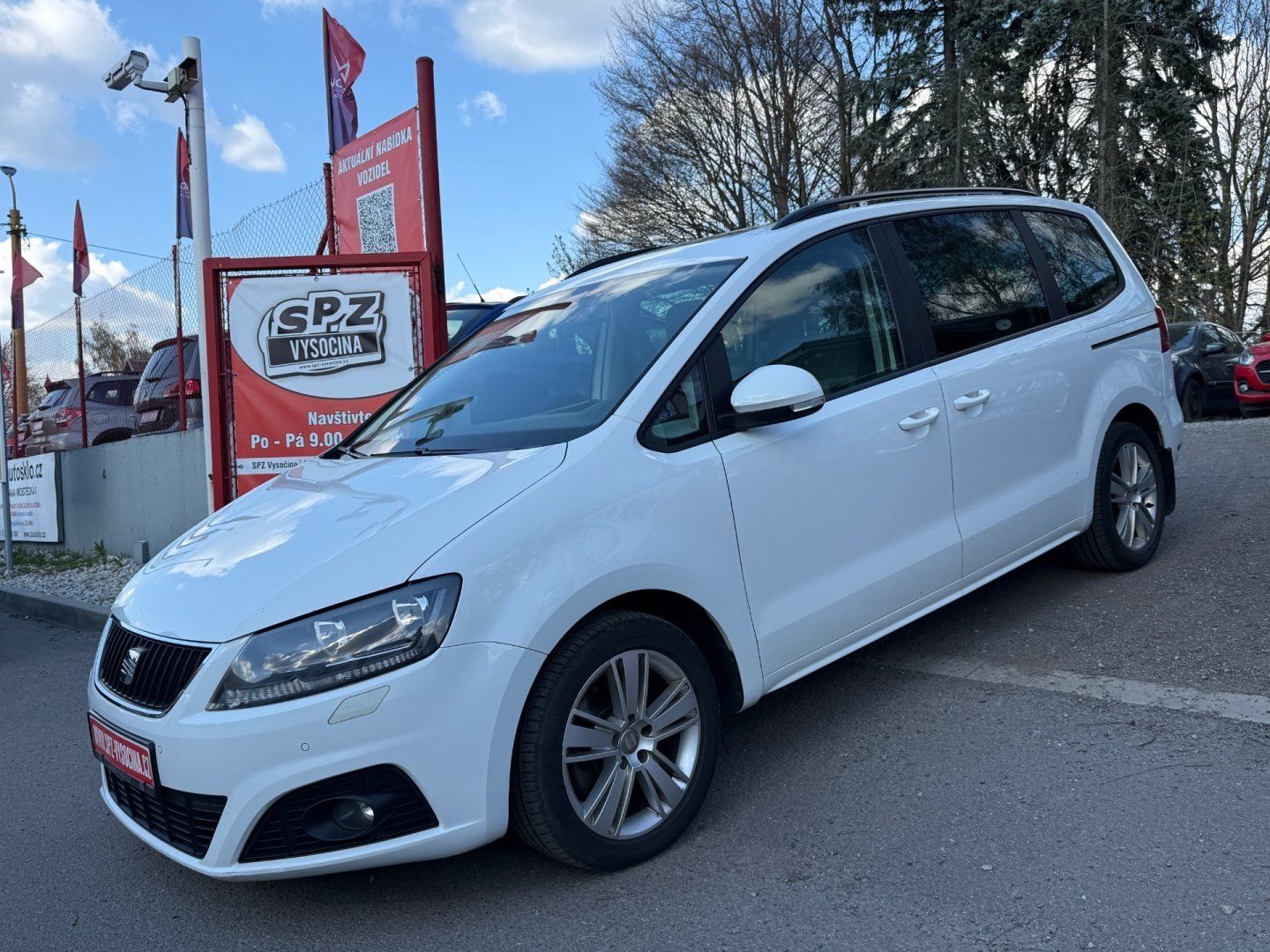 Seat Alhambra, 2.0 TDi Style 4Drive 7.Míst - fotka 2