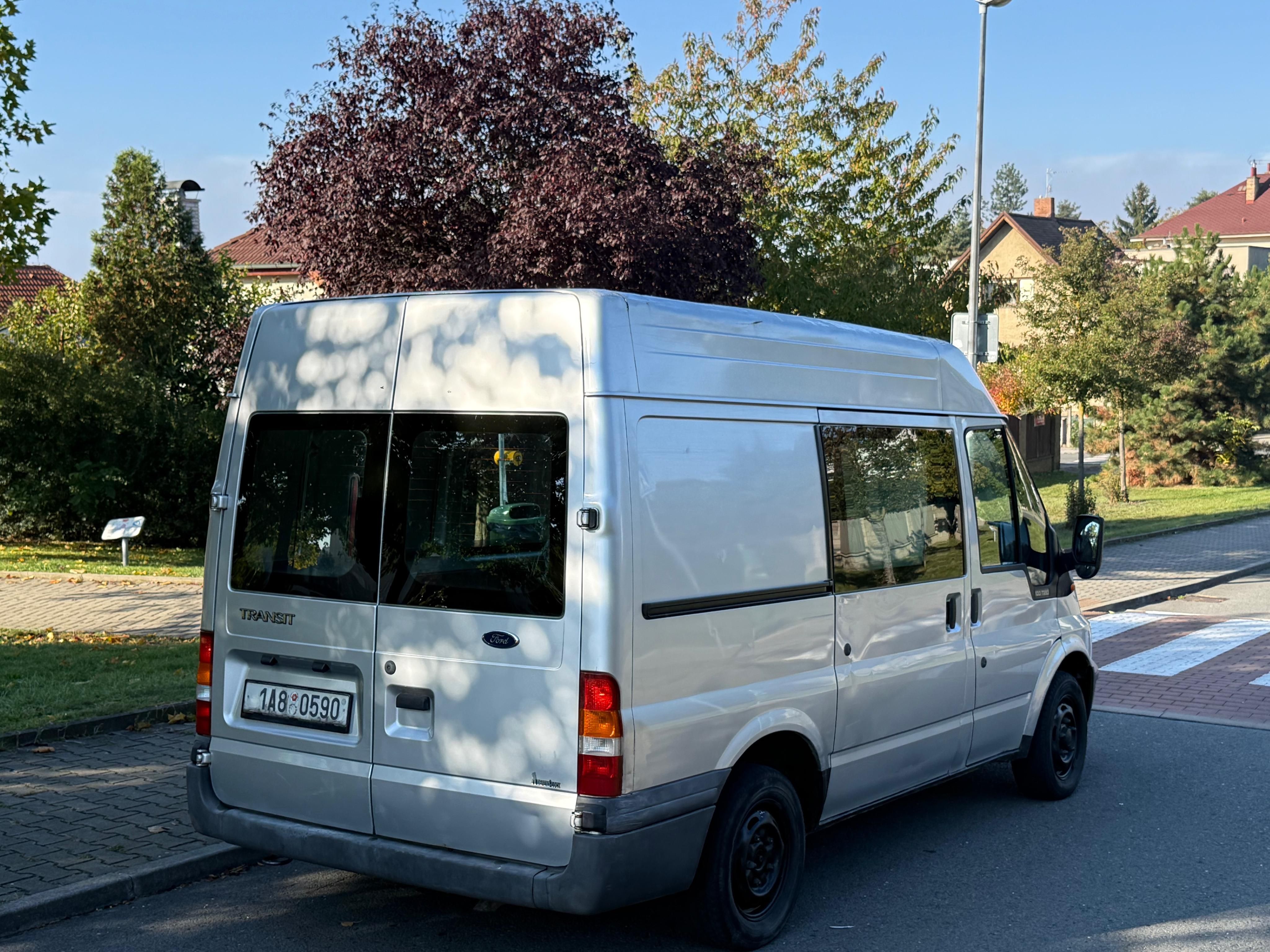 Ford Transit, 2.0tddi 74kw.6mistný 176tis.km - fotka 4