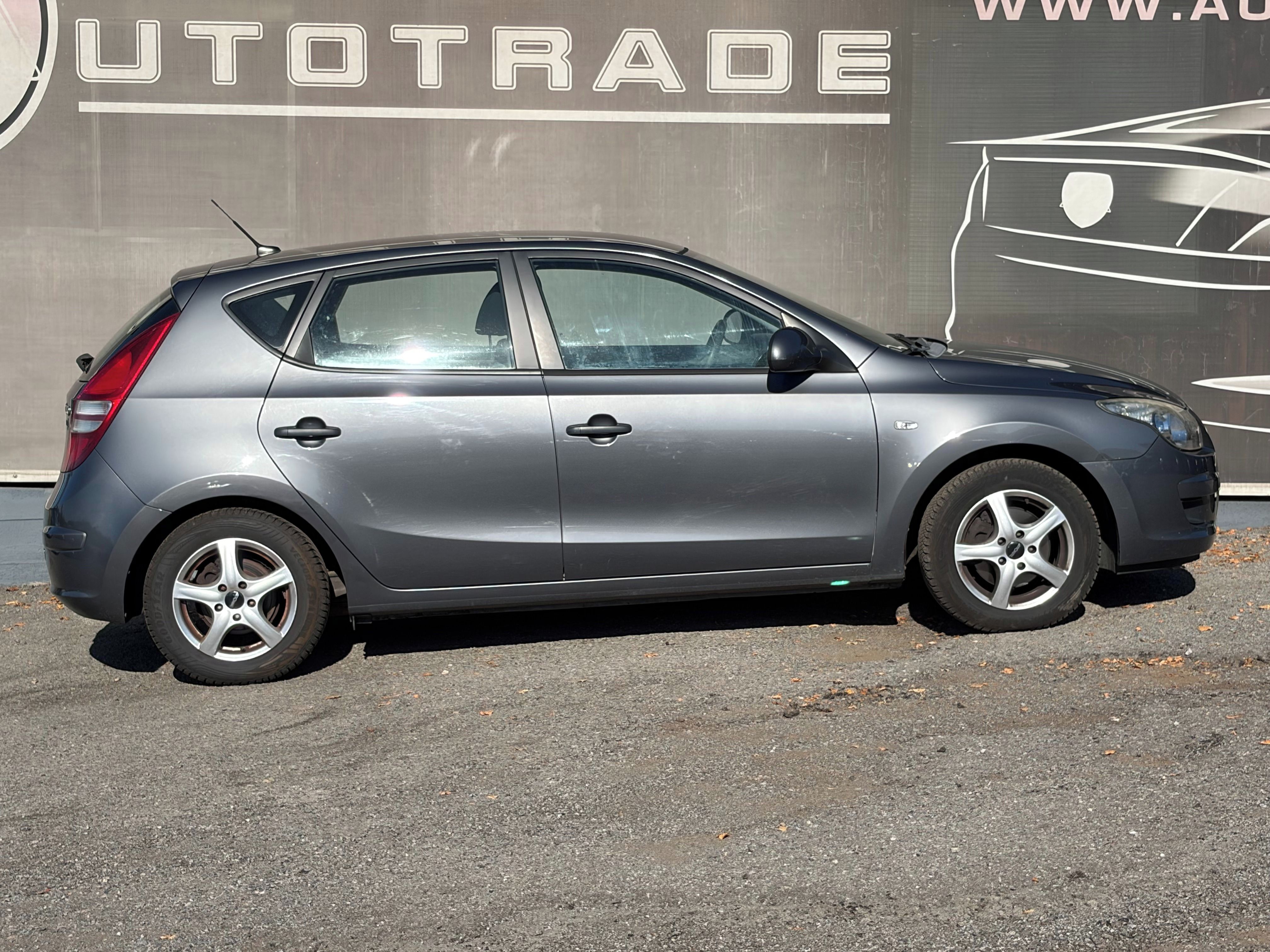 Hyundai i30, 1.4i 80kW, KLIMA, ALU - fotka 5