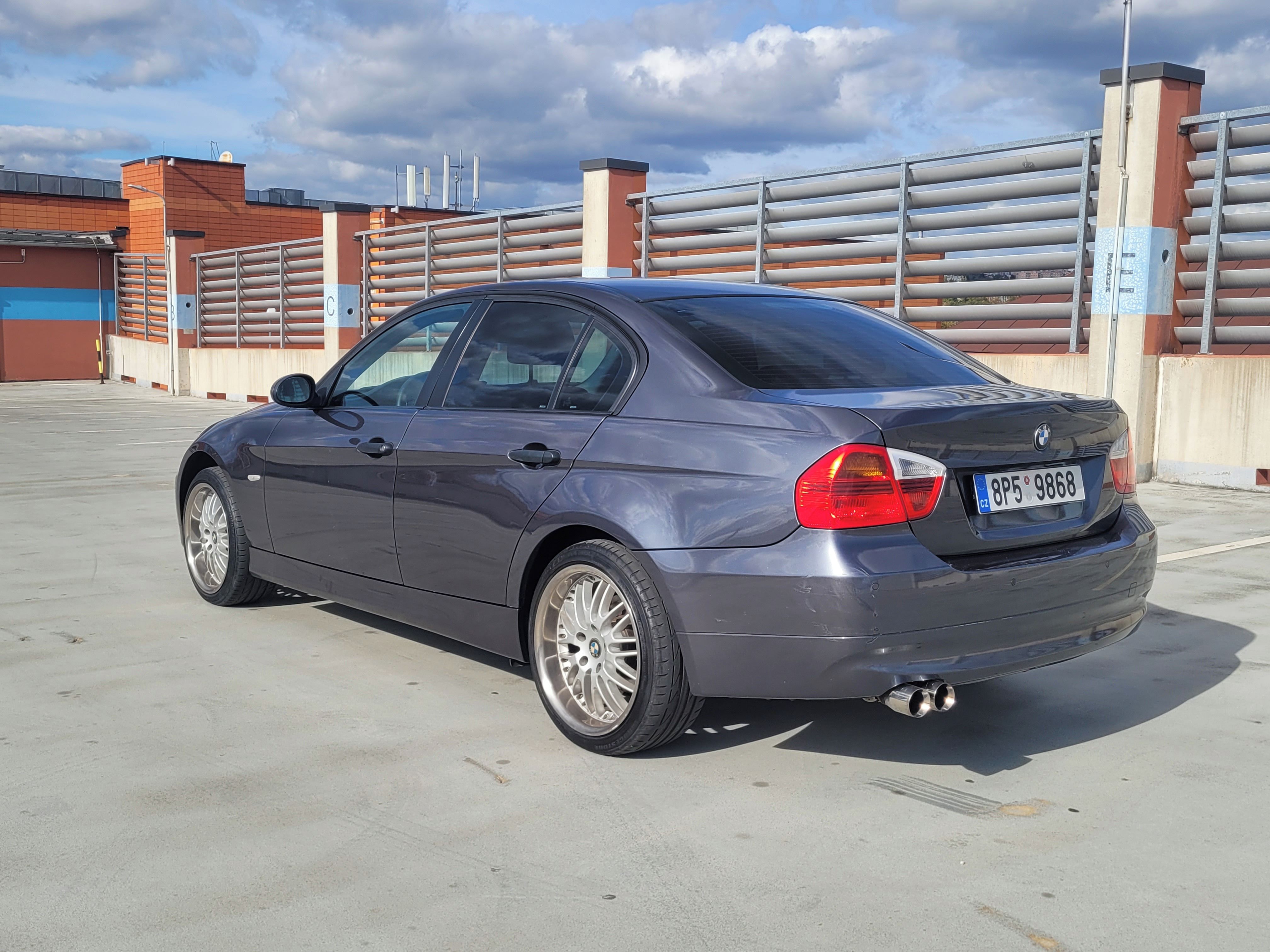 BMW Řada 3, 318i, AC, tempomat, ser. kniha - fotka 5