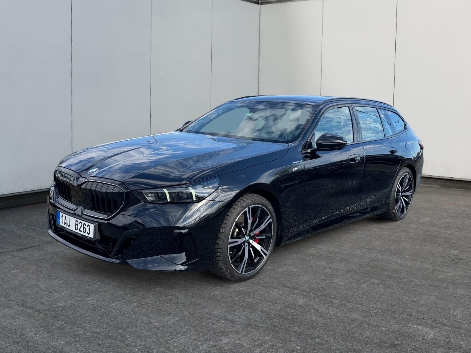 BMW Řada 5, TOURING 520d 145kW CZ DPH