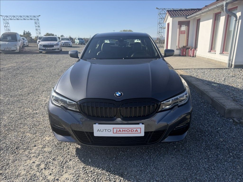 BMW Řada 3, 2,0 330i, M-sport,X-drive,CZ, - fotka 2