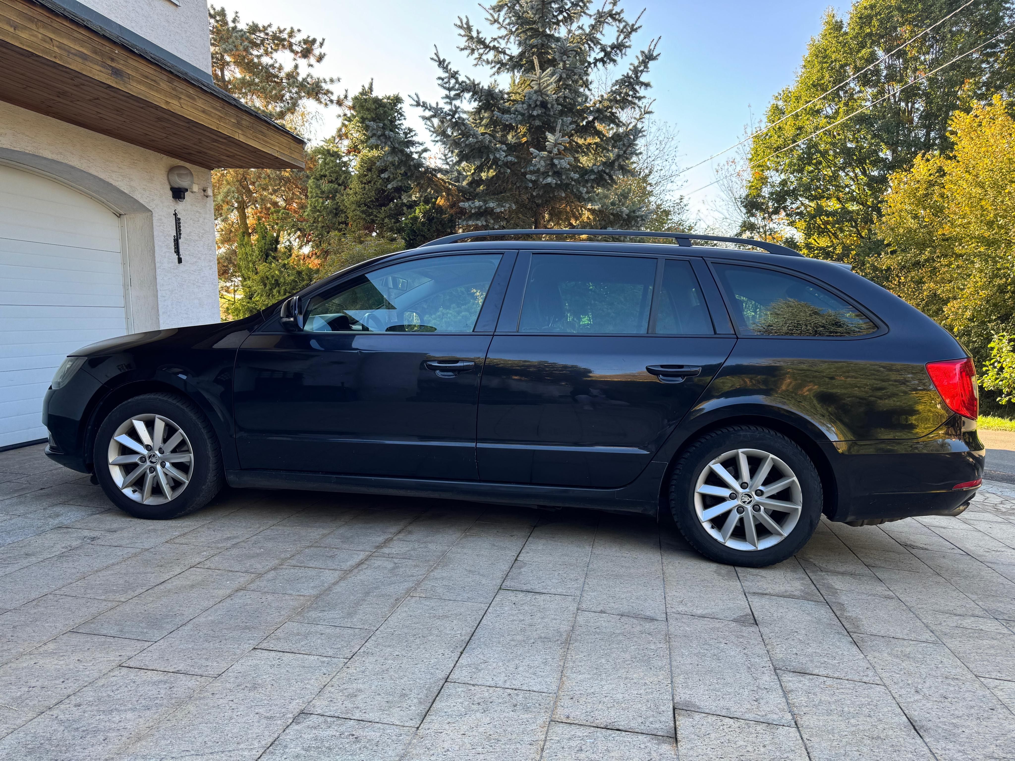 Škoda Superb, 1.majitel,2.0 TDI,4x4, Garáž. - fotka 3