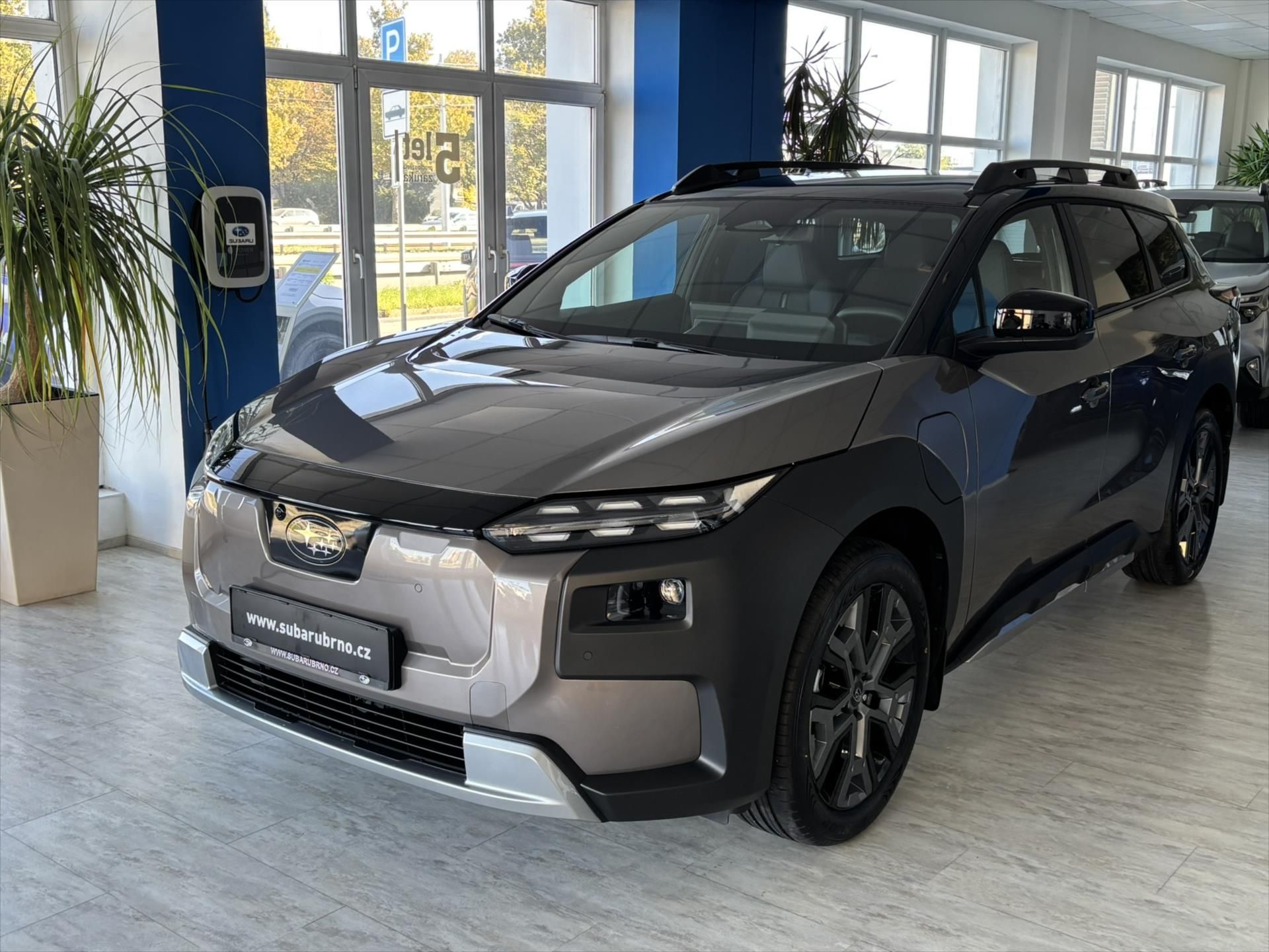 Subaru E-Outback, Touring TT