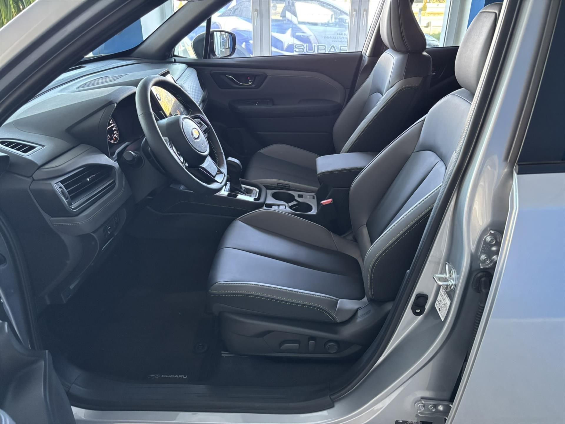 Subaru Forester, 2,0 Field - fotka 6