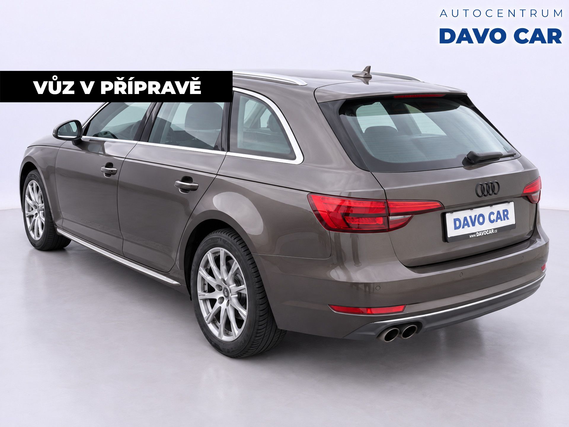 Audi A4, 2,0 TDi 140kW Quattro S-Tronic - fotka 2