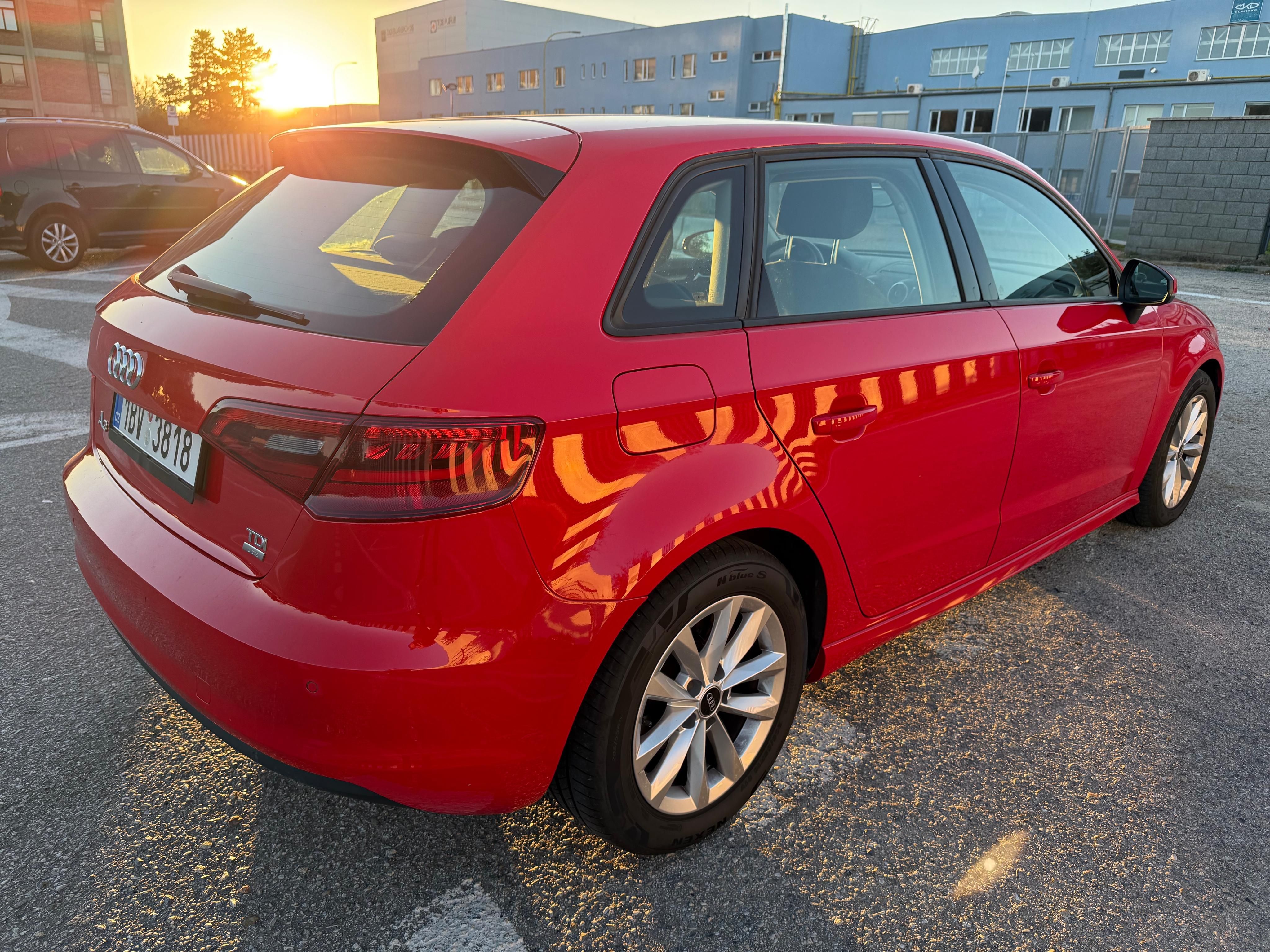 Audi A3, 1,6 TDi 81 kw - fotka 3