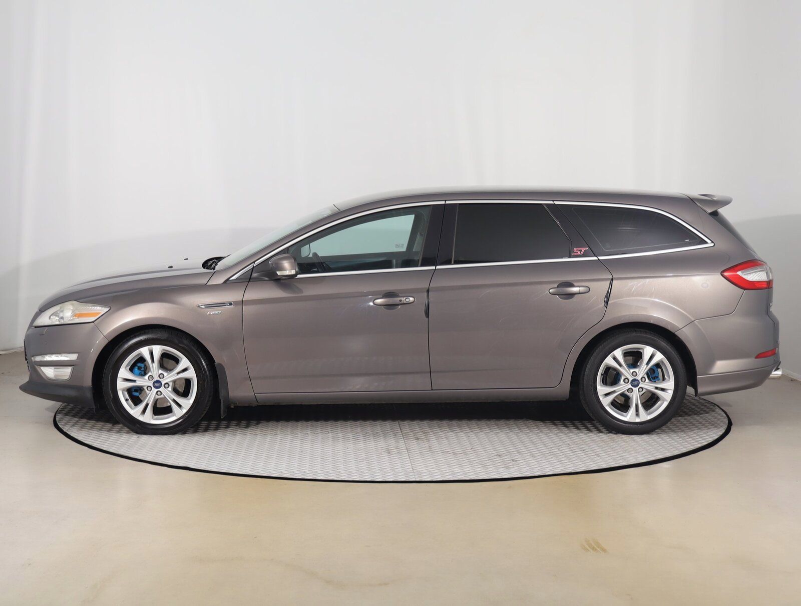 Ford Mondeo, 2.2 TDCi, Automat, Serv.kniha - fotka 3
