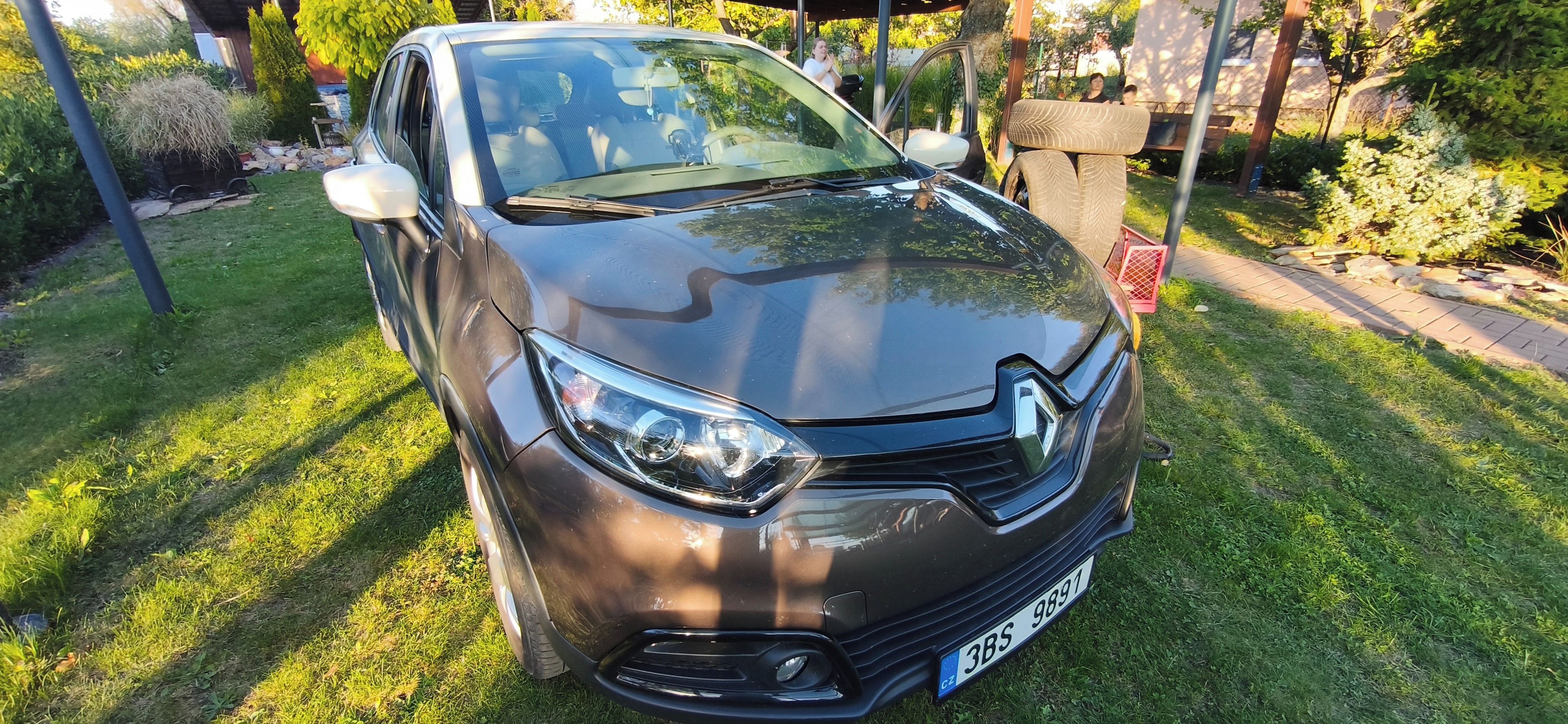 Renault Captur, 0.9 serviska - fotka 3