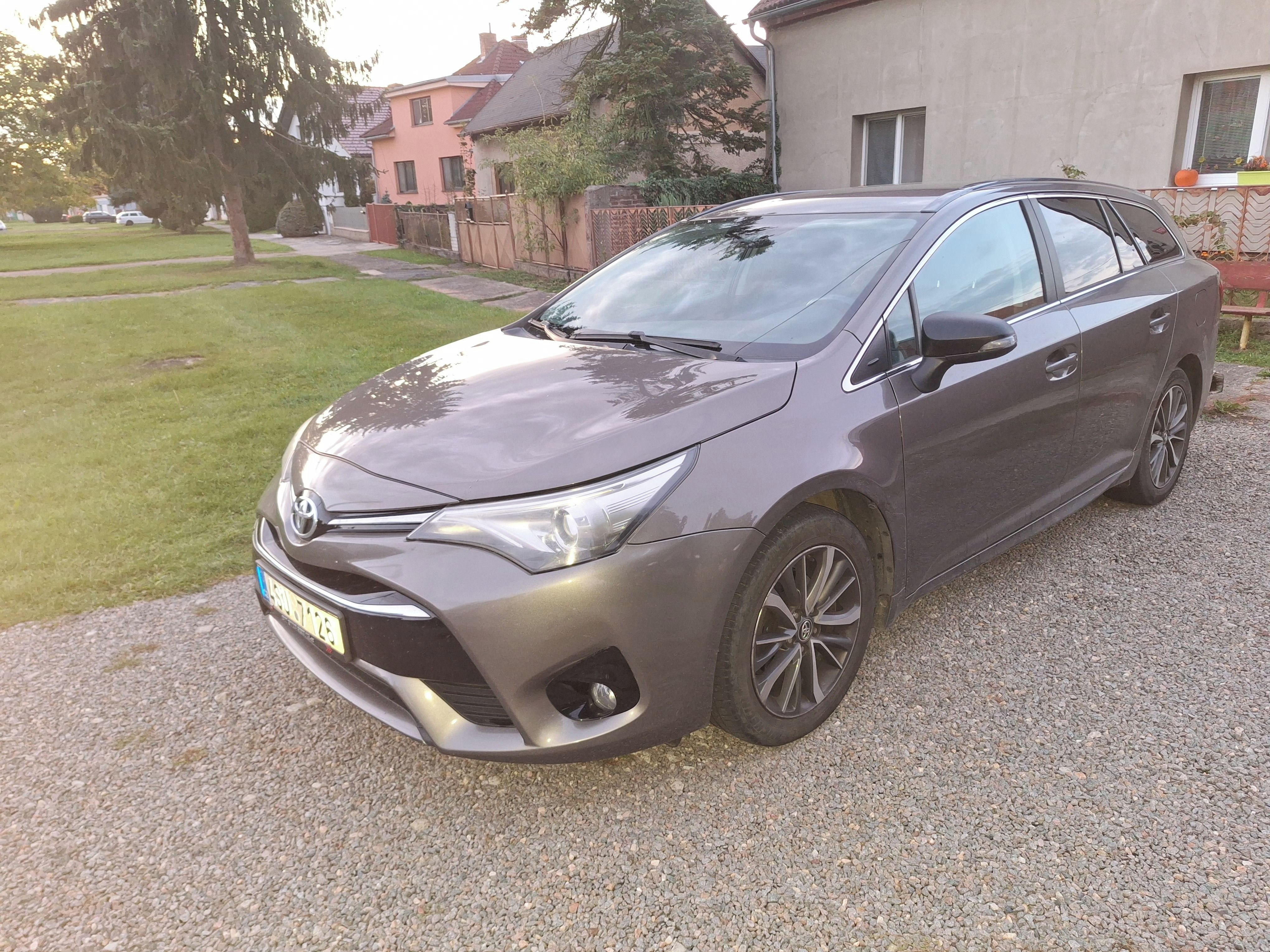Toyota Avensis, Avensis T27 - servisováno