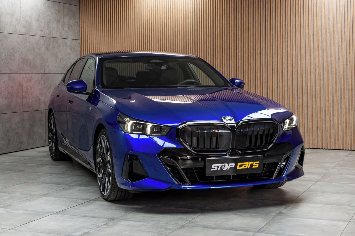 BMW Řada 5, 540d xD ///M*ZÁRUKA*TAŽNÉ*ČR 1 - fotka 3