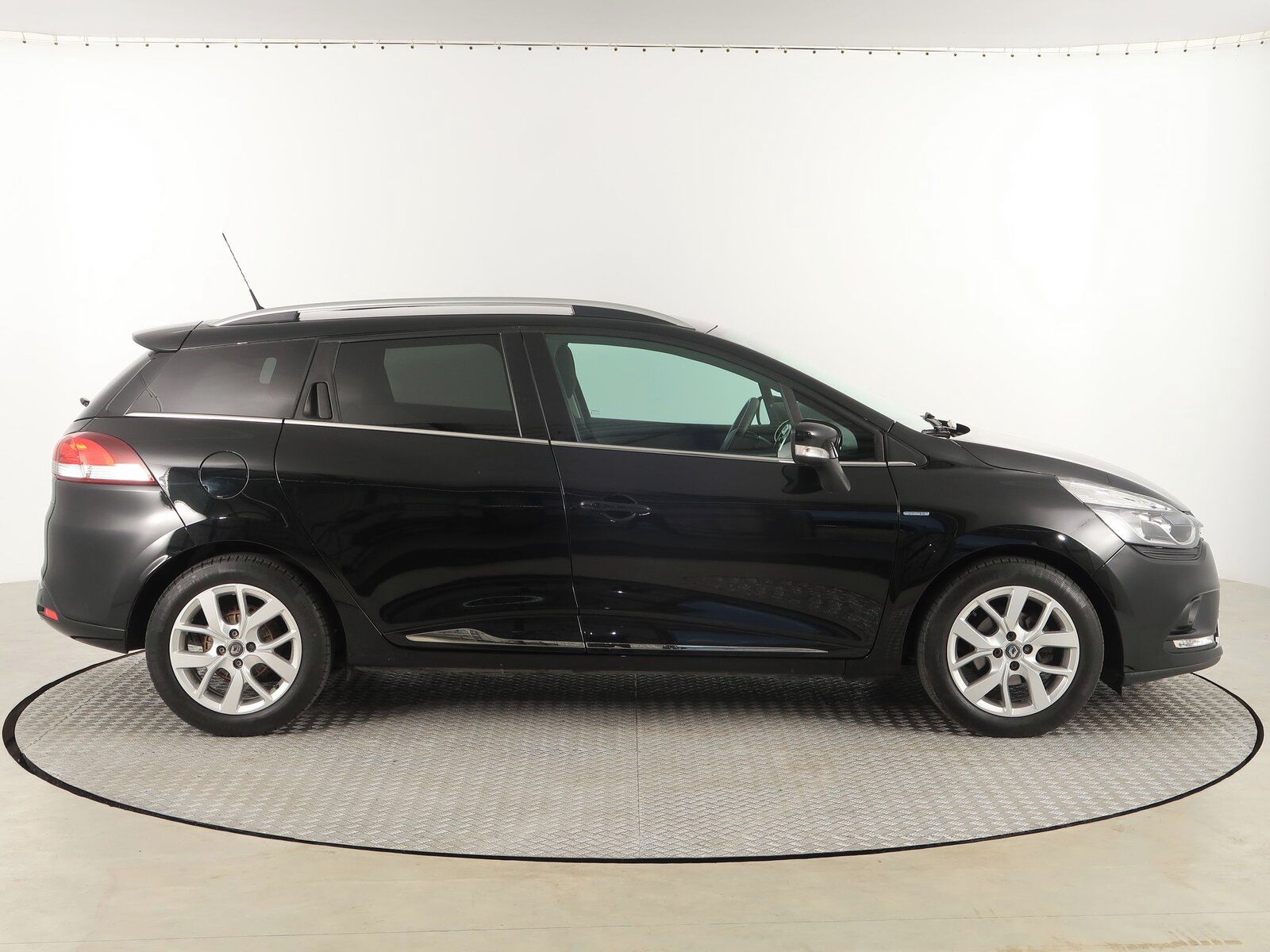 Renault Clio, 0.9 TCe, Limited, Serv.kniha - fotka 6