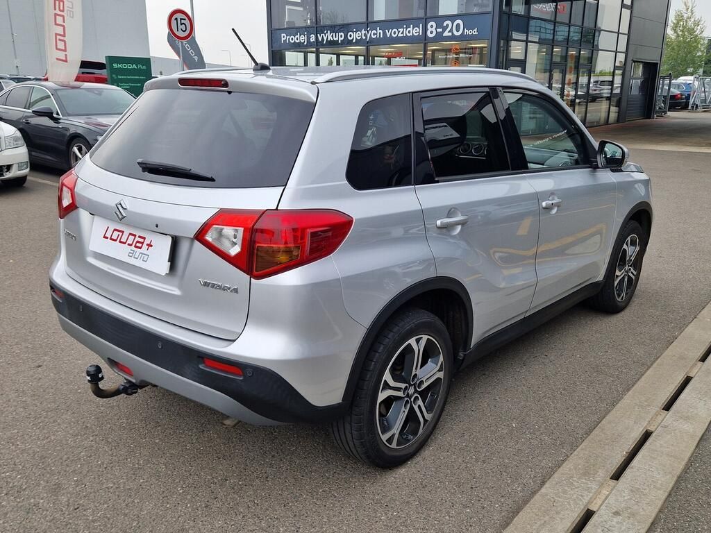Suzuki Vitara, Elegance 1.6 VVT 88 kW - fotka 2