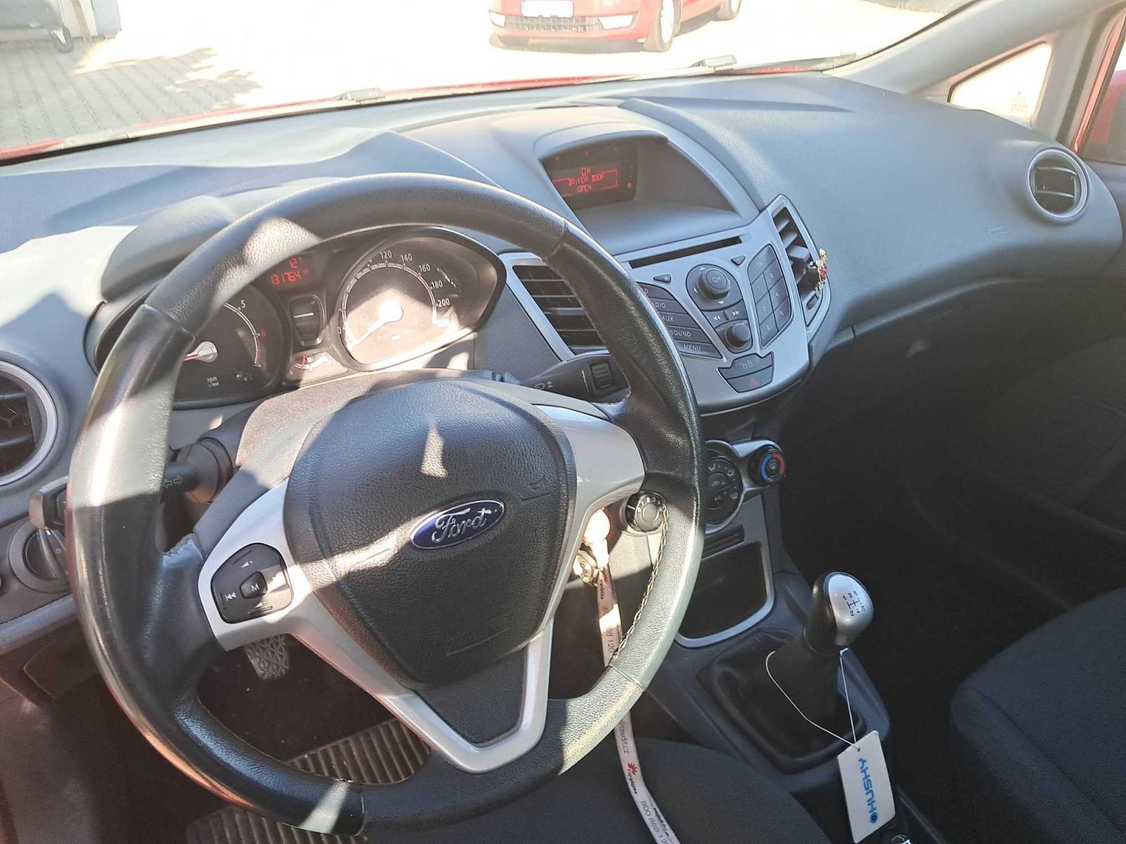 Ford Fiesta, 1.25, oblíbený vůz - fotka 3