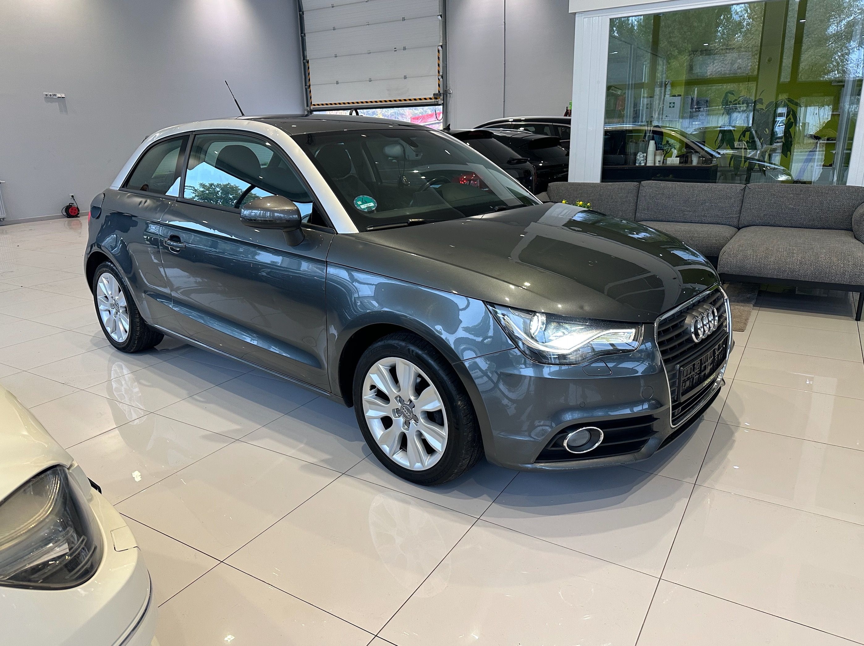 Audi A1, 1.6 TDI | NOVÉ ROZVODY SERVIS - fotka 6
