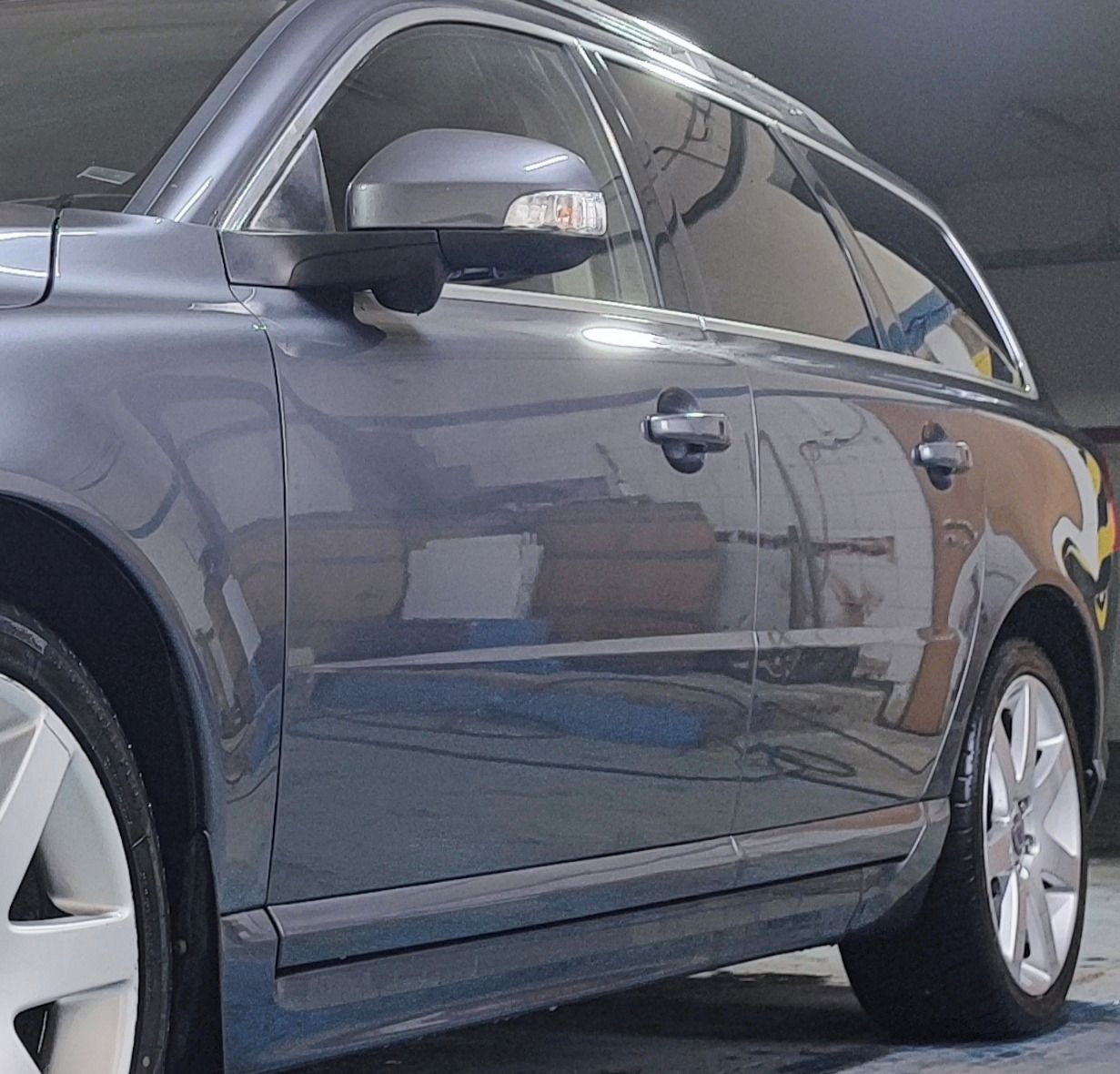 Volvo V70, Volvo V70 T6 benzín 2008 - fotka 2