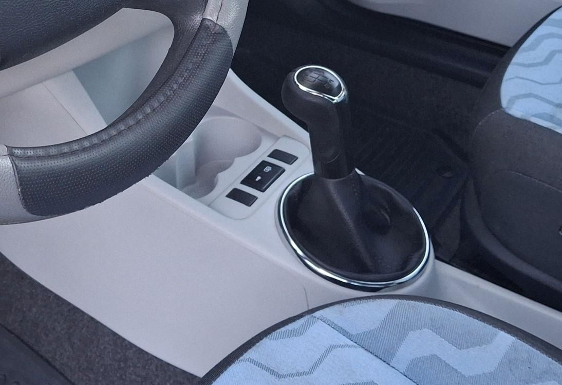 Škoda Roomster, 1.2 HTP- 1.MAJITEL, klimatiz. - fotka 6