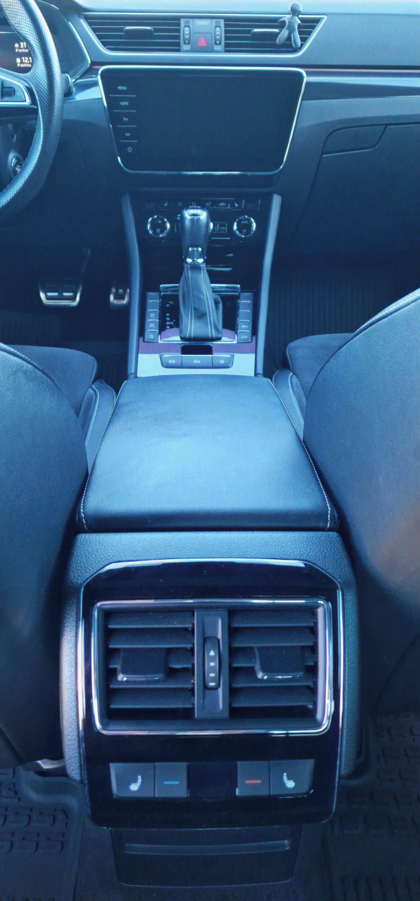 Škoda Superb, SportLine 4x4 200 kw, 1.maj.ČR - fotka 3