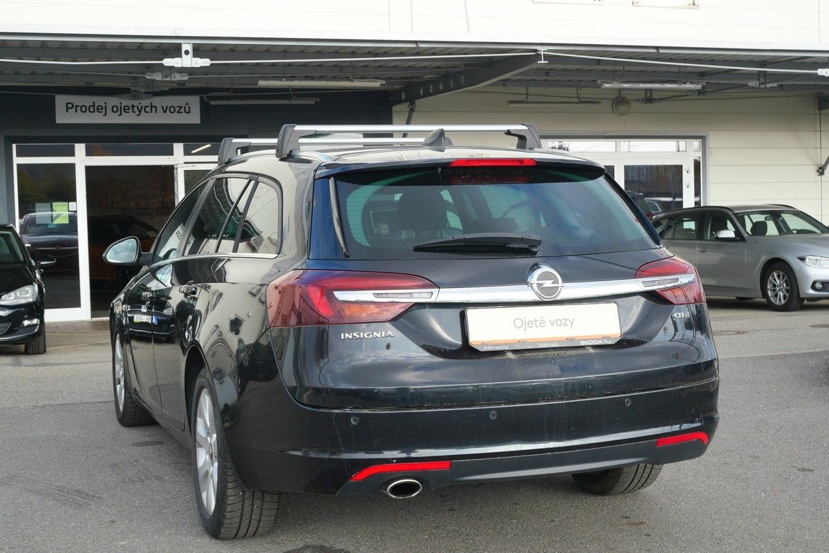 Opel Insignia, 2.0 CDTI 125 kW Sports Tourer - fotka 4