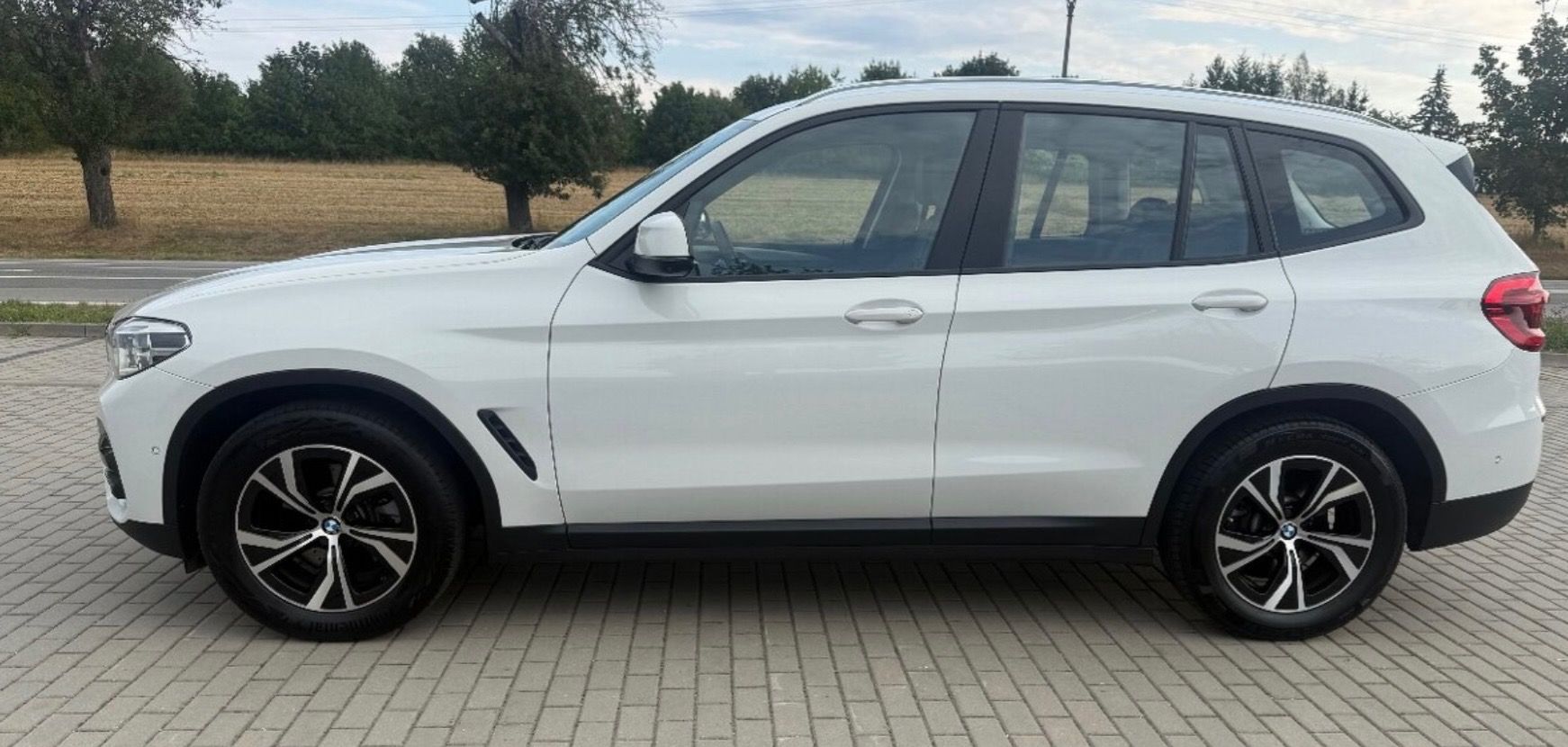 BMW X3, XDrive 20d 140kw 4x4 - fotka 2