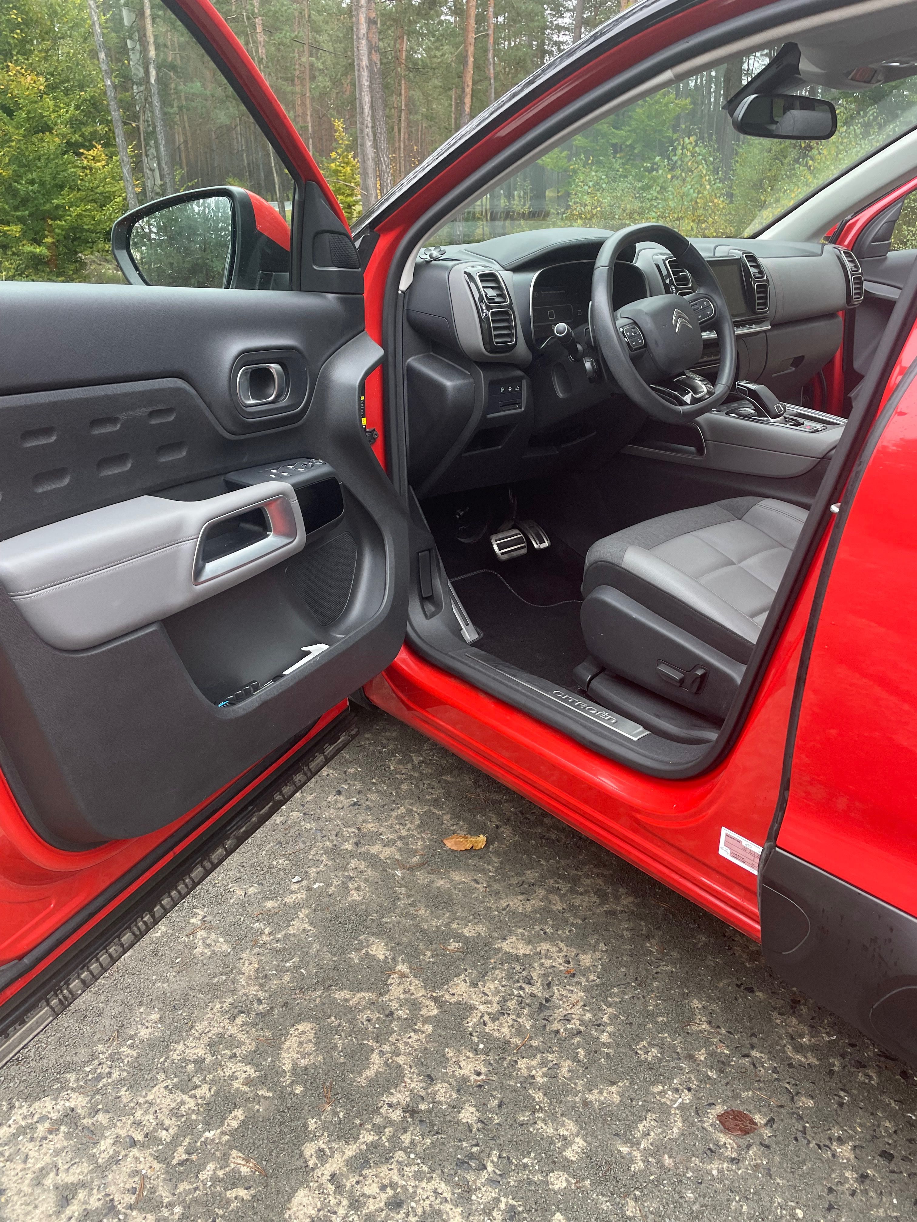 Citroën C5 Aircross, Koupeno Čr, panorama, kůže - fotka 6