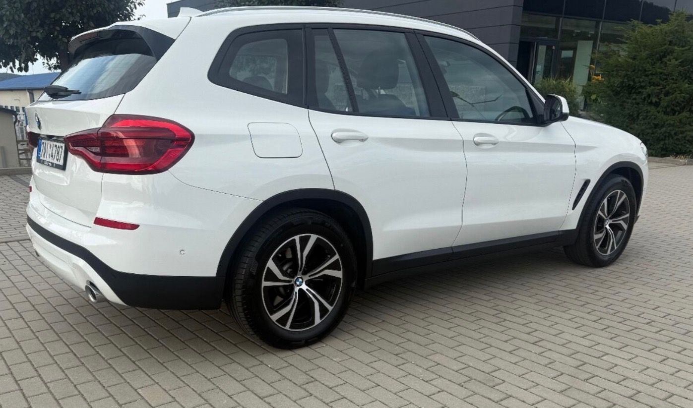 BMW X3, XDrive 20d 140kw 4x4 - fotka 3