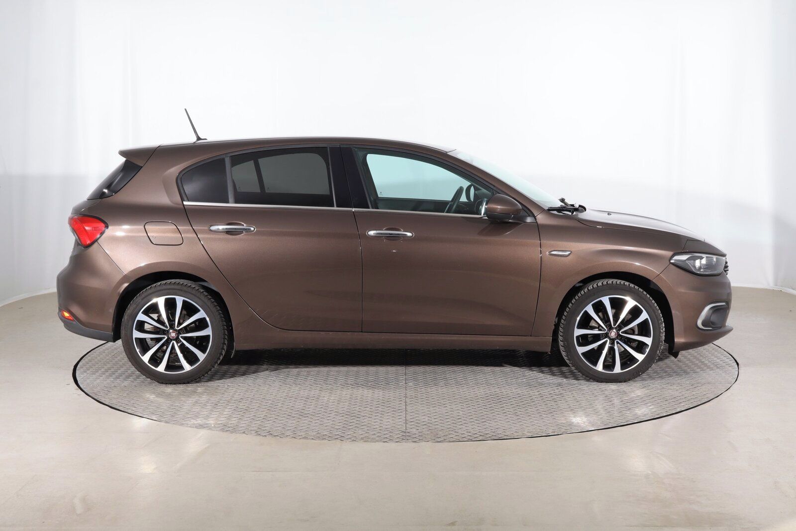 Fiat Tipo, 1.4 T-Jet, Serv.kniha - fotka 6