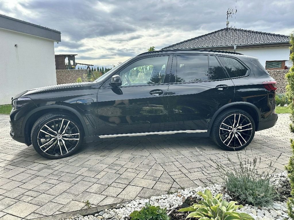 BMW X5, 45e - fotka 6