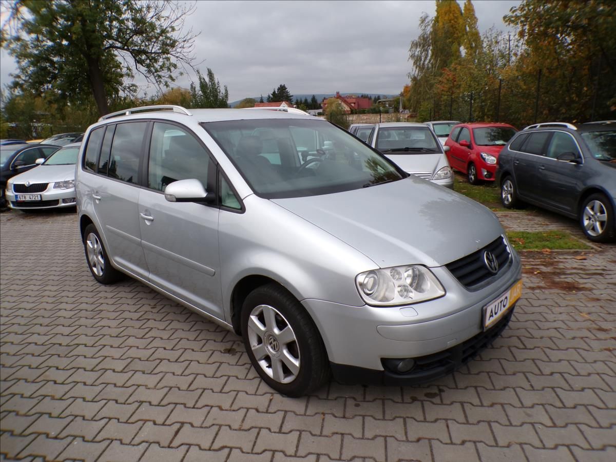 Volkswagen Touran, 2,0 TDI-103KW  DSG,XENONY