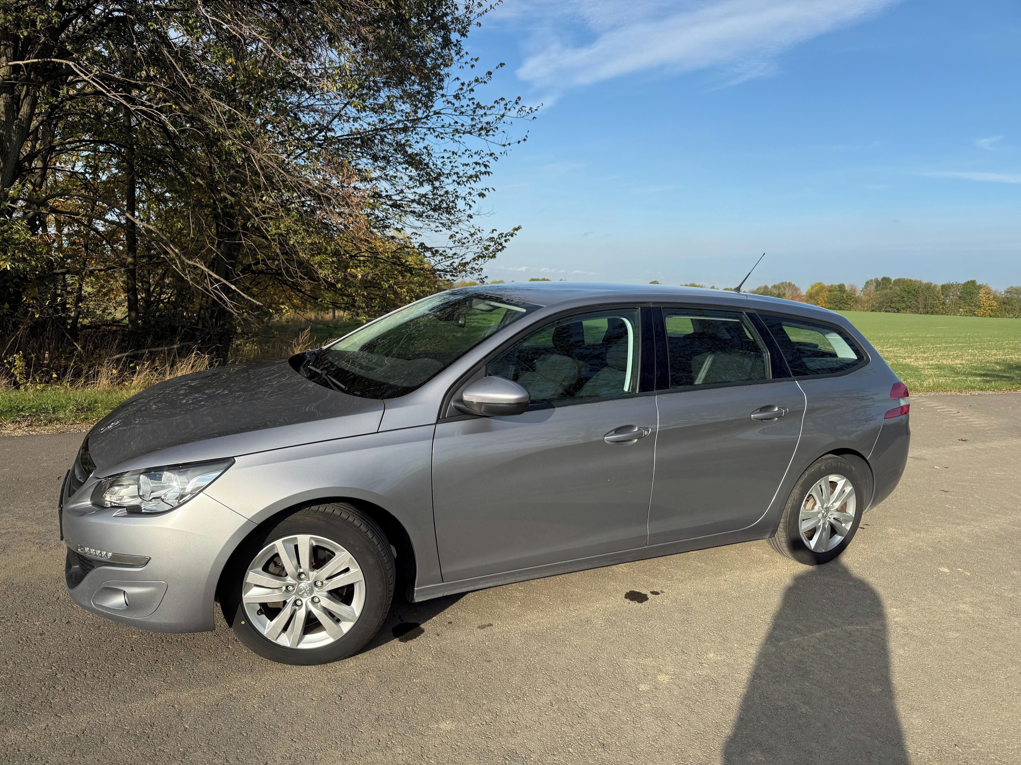Peugeot 308, 1,2T  nehavarované DPH - fotka 2