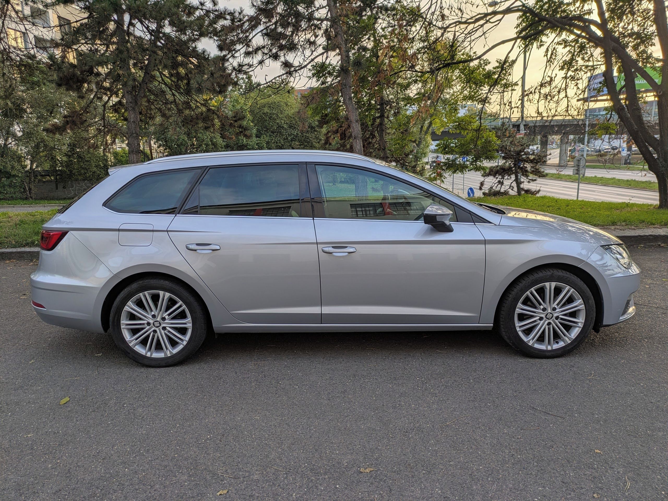 Seat Leon, 2.0 TDI 110kW, DSG, v záruce - fotka 5