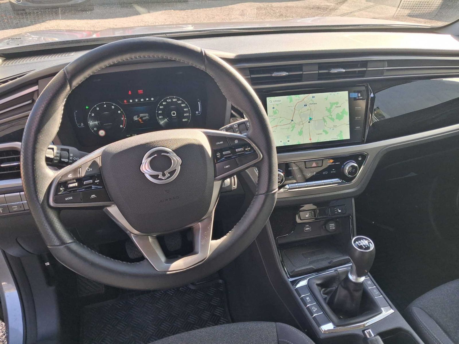 SsangYong Korando, 1.5 T-GDI, ČR,1.maj - fotka 3