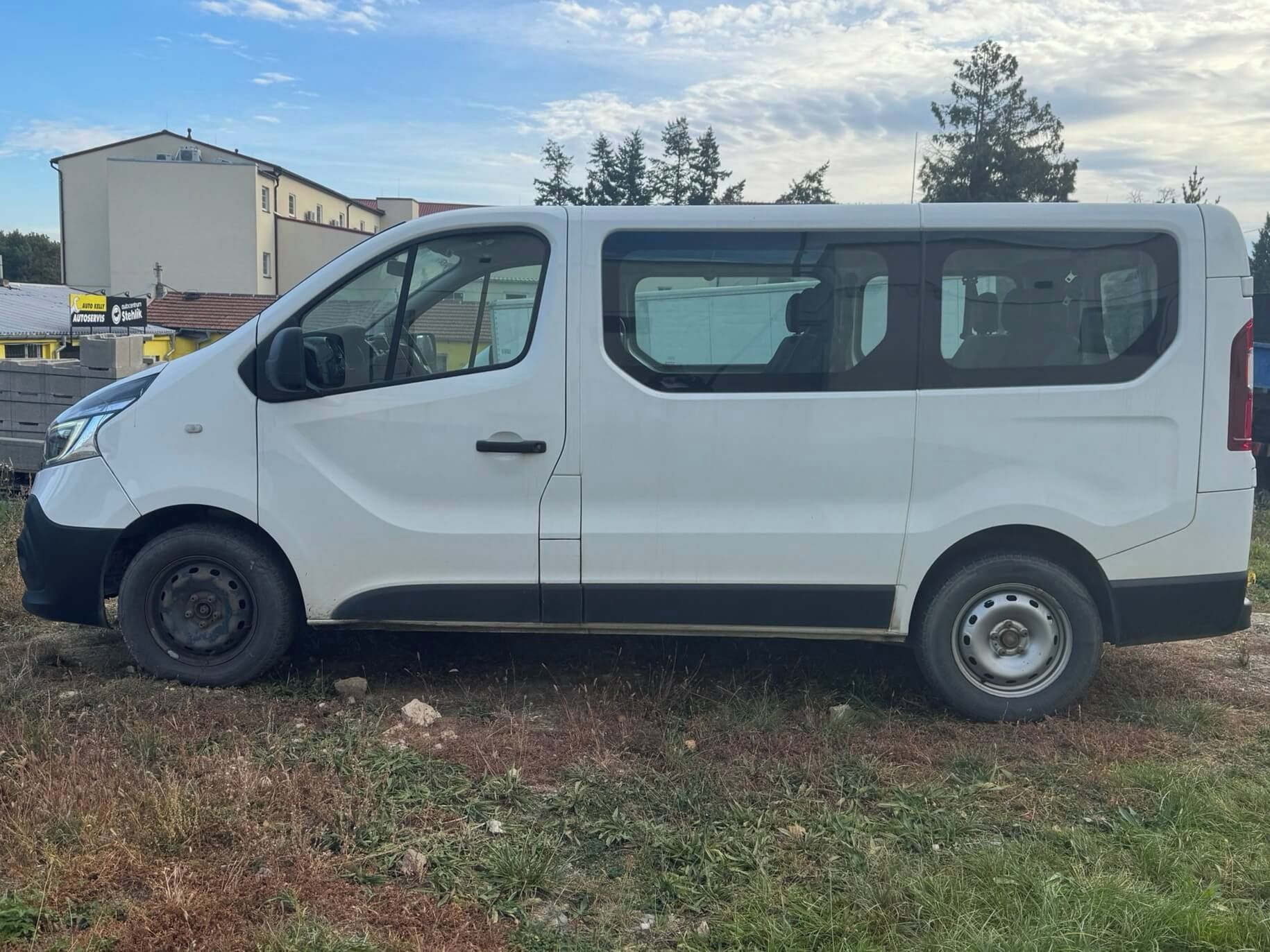 Renault Trafic, 2.0 dCi 88 kW, 9 míst - fotka 6