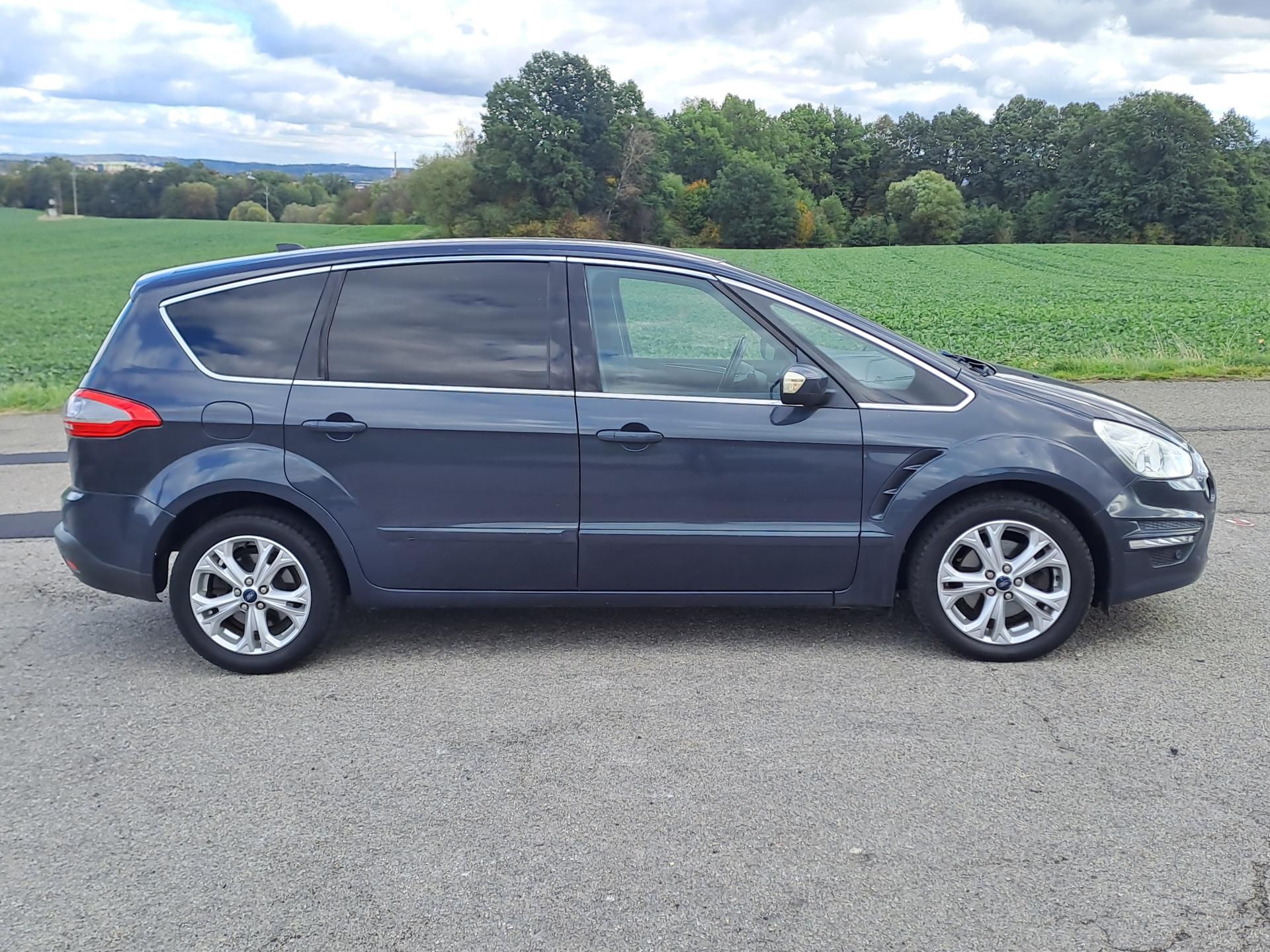Ford S-MAX, 2.0 TDCi 7 MÍST - fotka 4