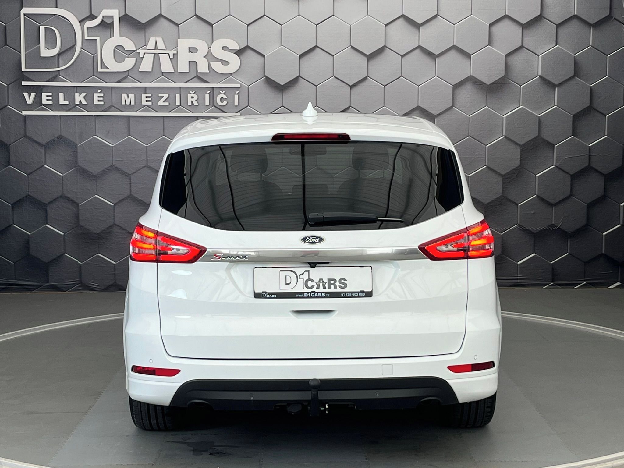 Ford S-MAX, 2.0 EB Titanium LED manuál - fotka 3