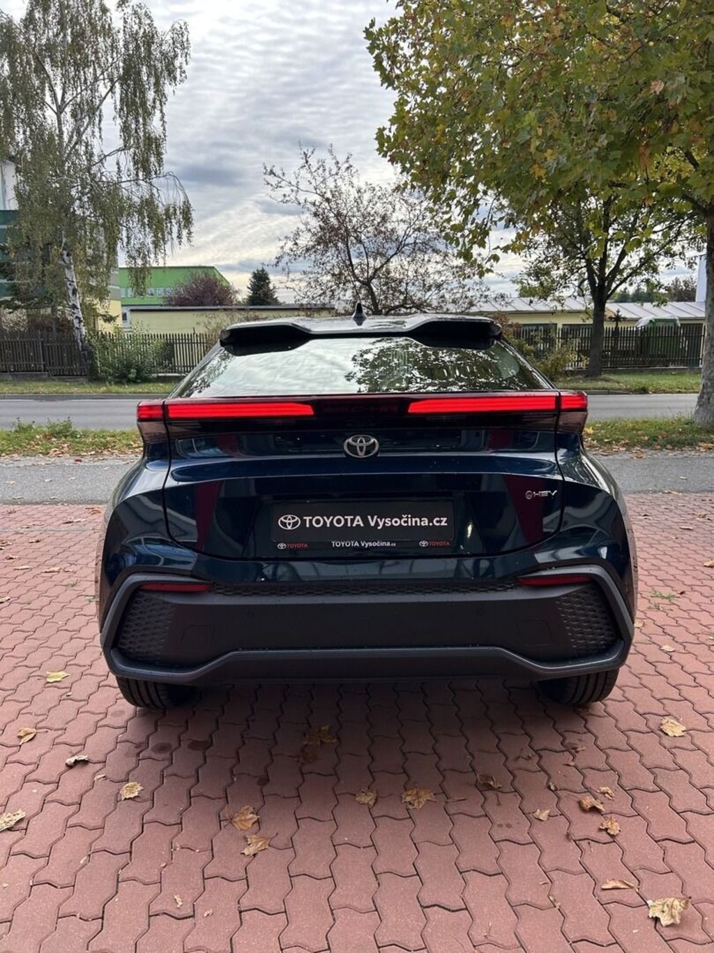 Toyota C-HR, 1,8L Hybrid 140 koní (2x4) - - fotka 6