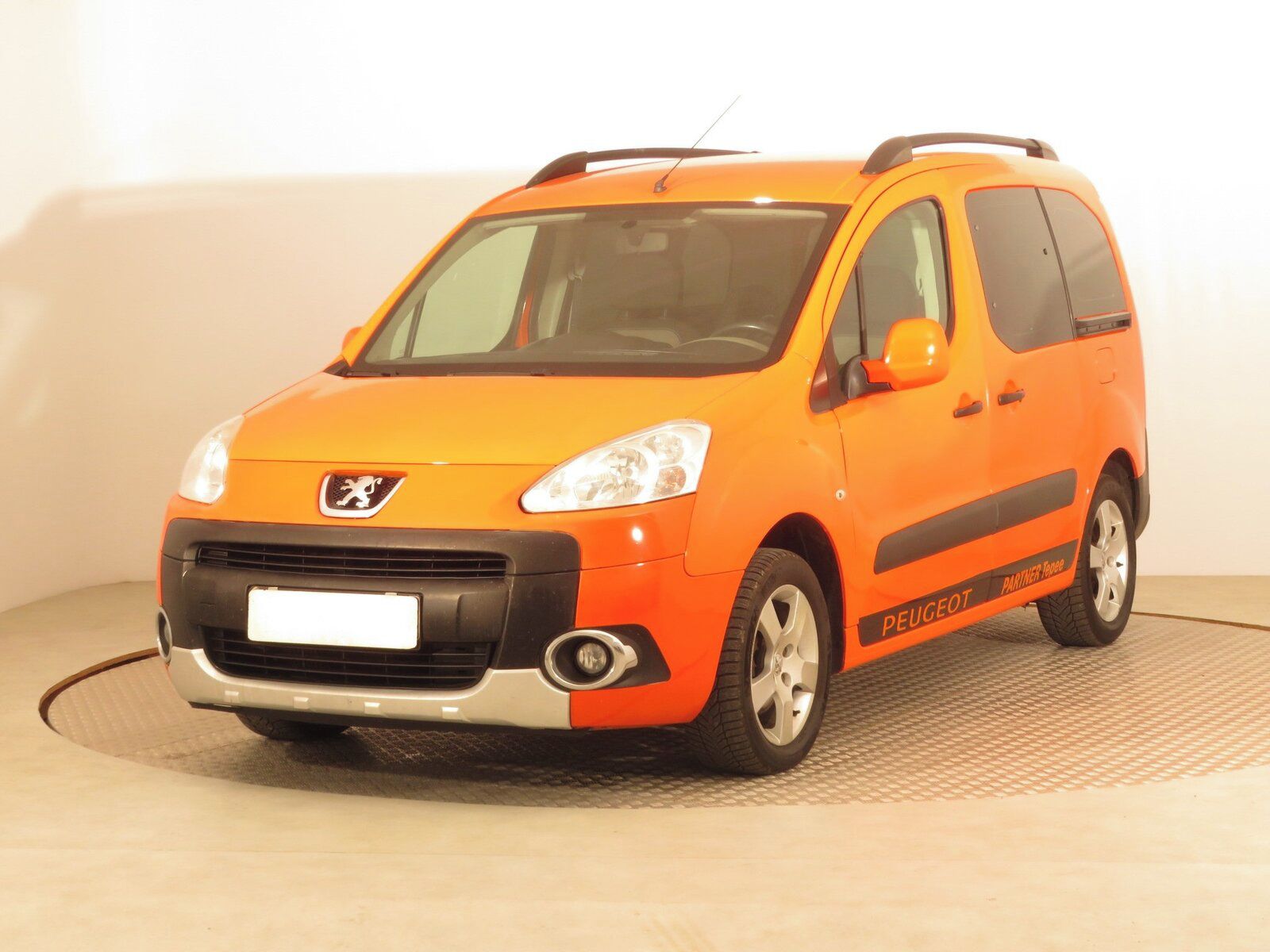Peugeot Partner, 1.6 HDi, 5Míst, ČR - fotka 2
