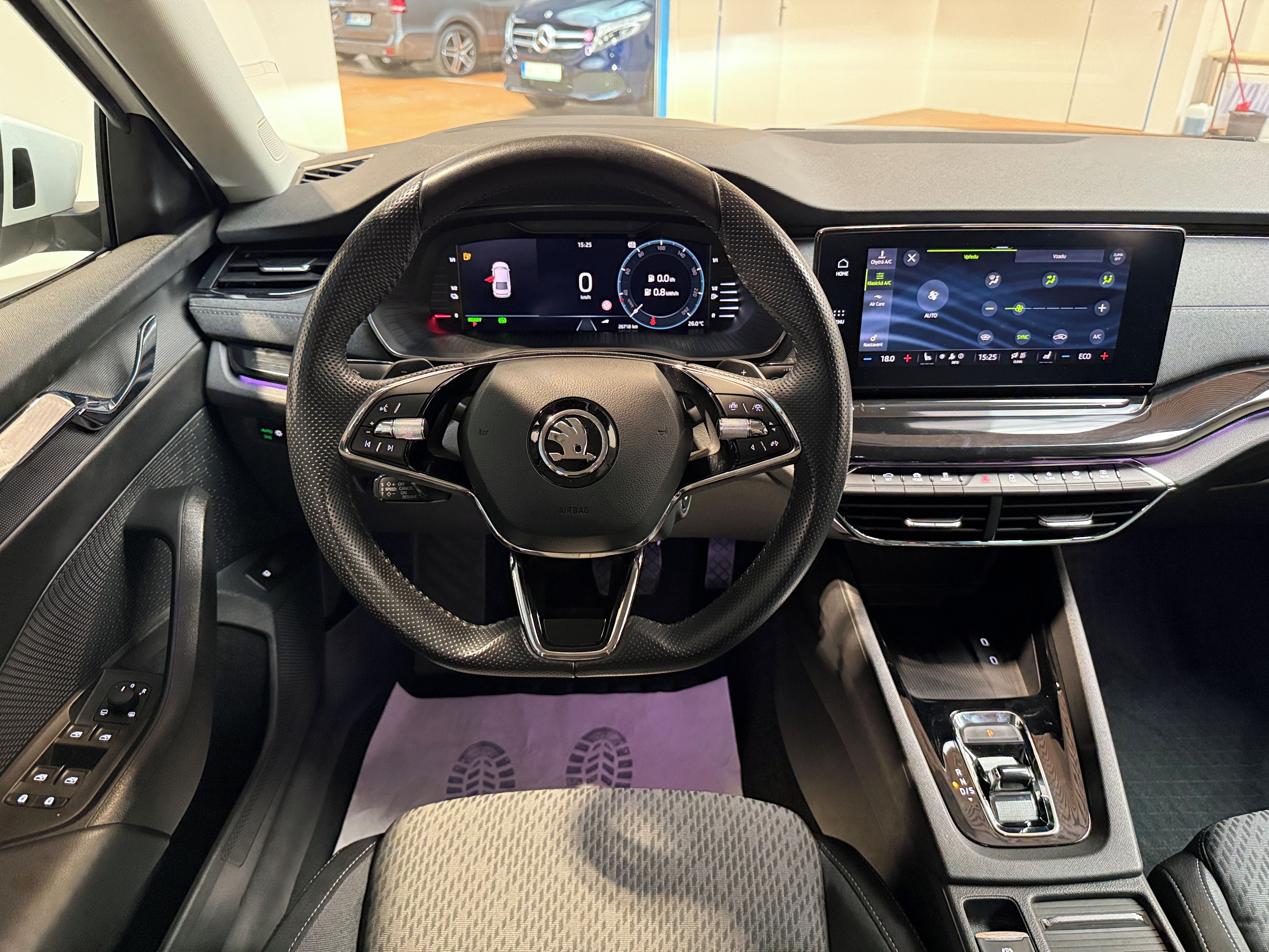 Škoda Octavia, 1.4 TSI iV 150 kW DSG Style - fotka 6