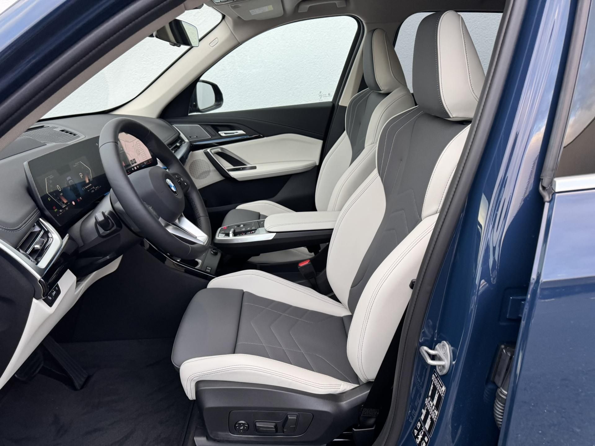 BMW X1, X1 xDrive20d - fotka 6