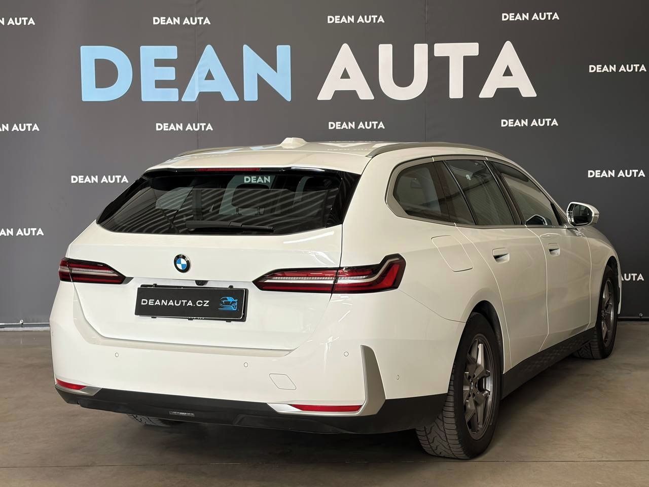 BMW Řada 5, 520D Touring 145kw - fotka 4