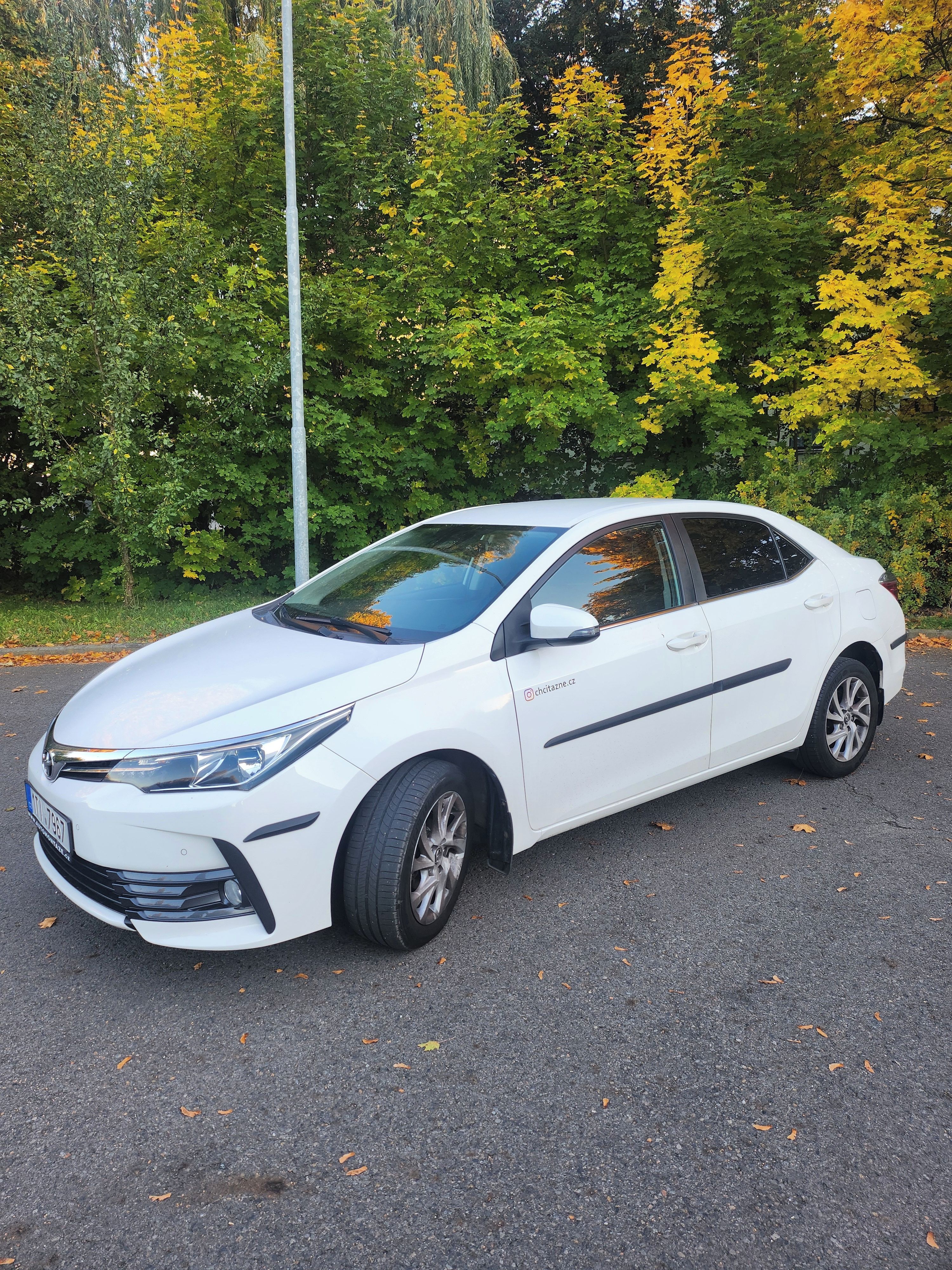 Toyota Corolla, 1,6 Velmatic - fotka 5