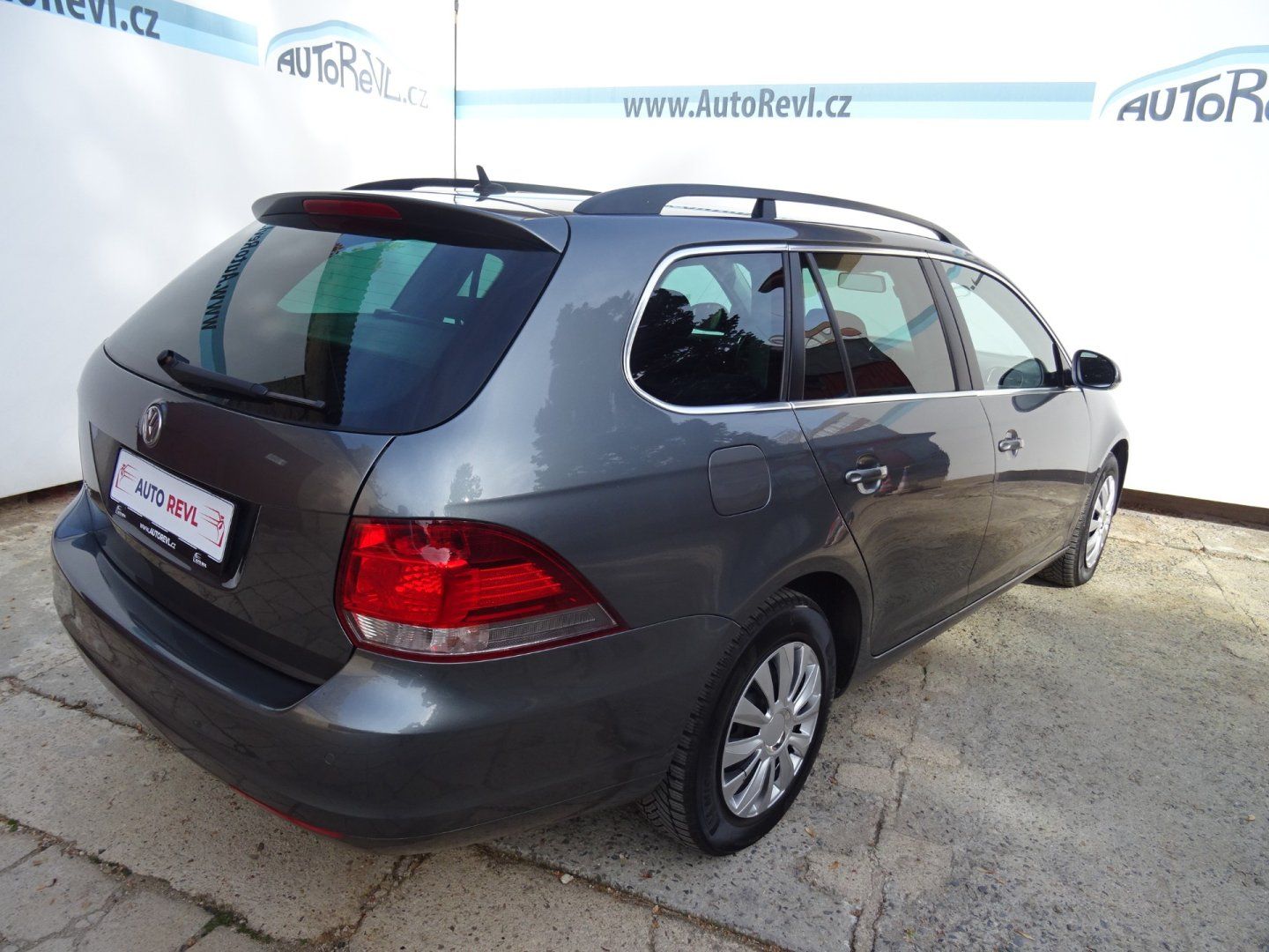 Volkswagen Golf, 1.2i,77kW,S.kn,aut.klima - fotka 4