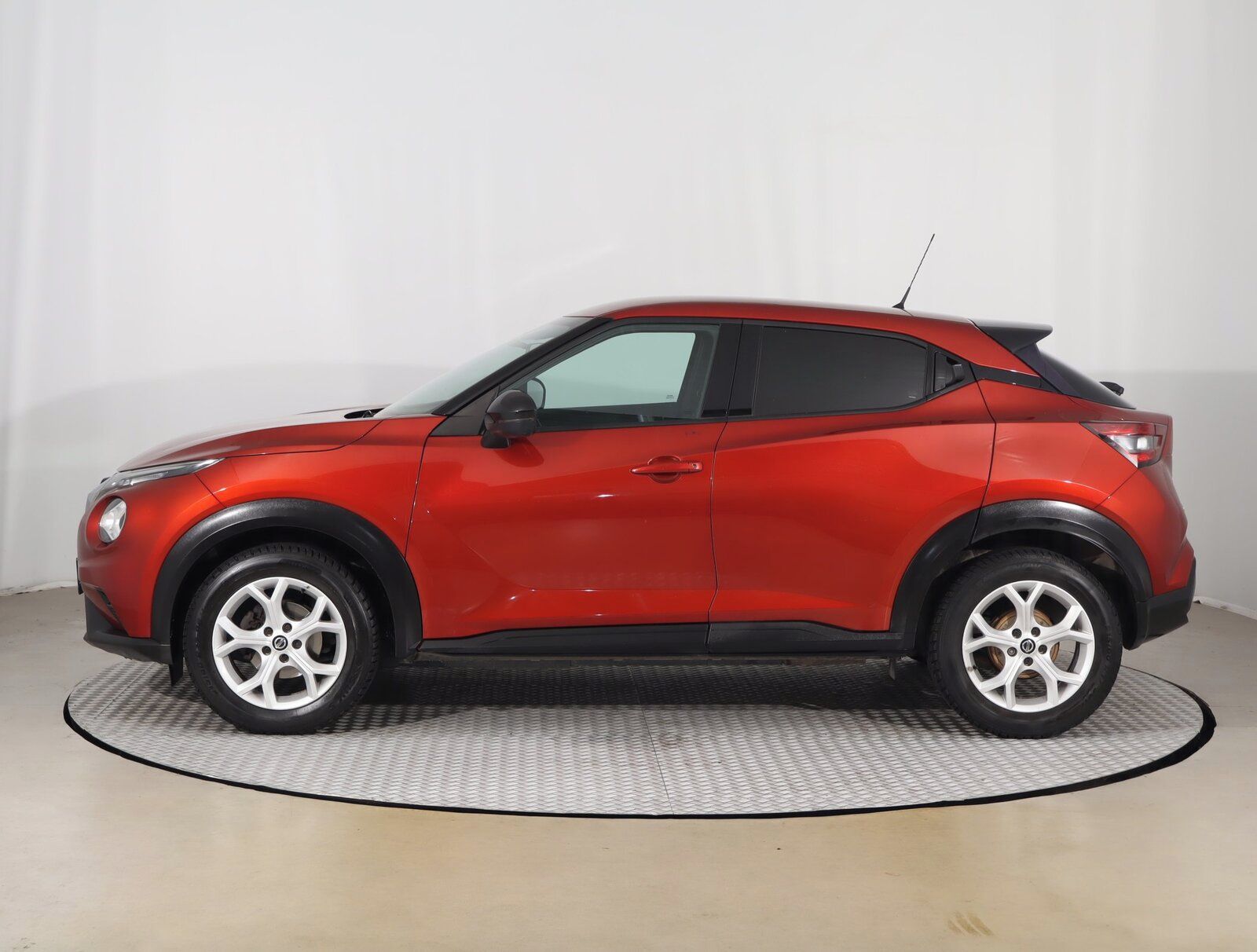 Nissan Juke, 1.0 DIG-T, Serv.kniha - fotka 3