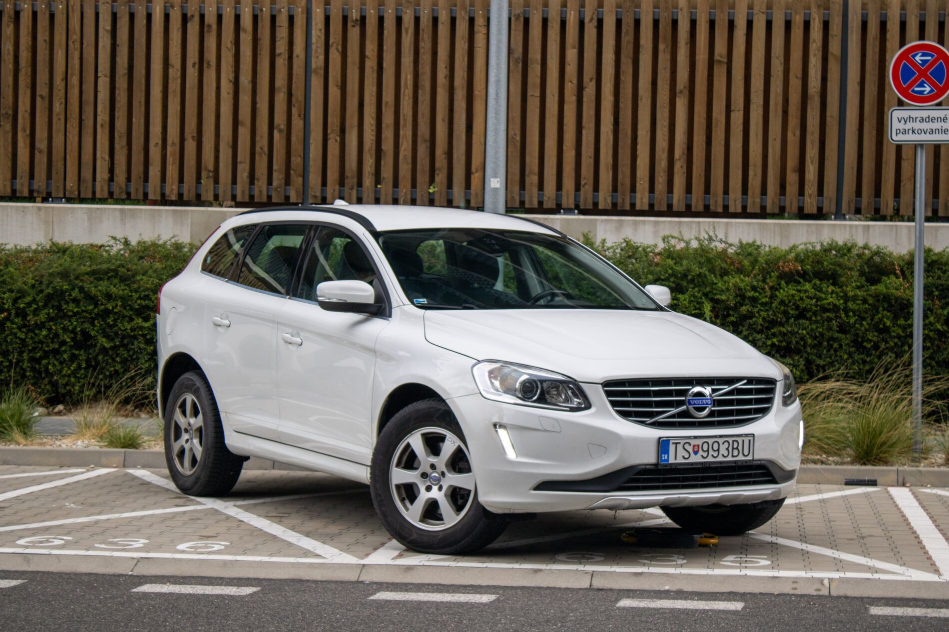 Volvo XC60 - fotka 3