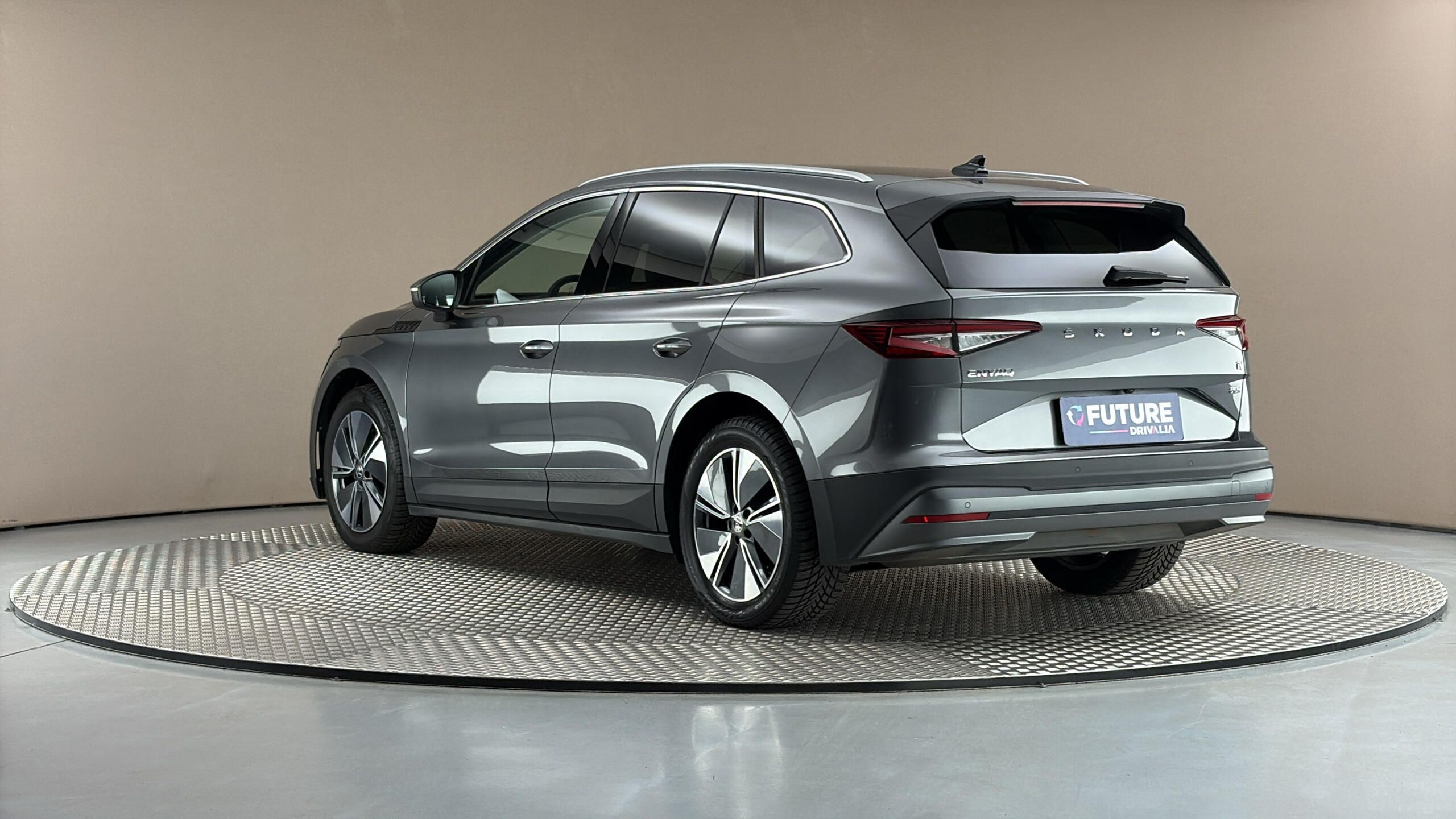 Škoda Enyaq, 82 kWh AUT 80x Clever - fotka 2