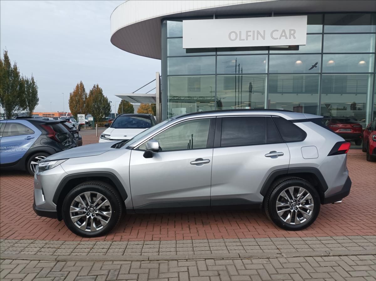 Toyota Rav4, 2,5 Executive - fotka 2
